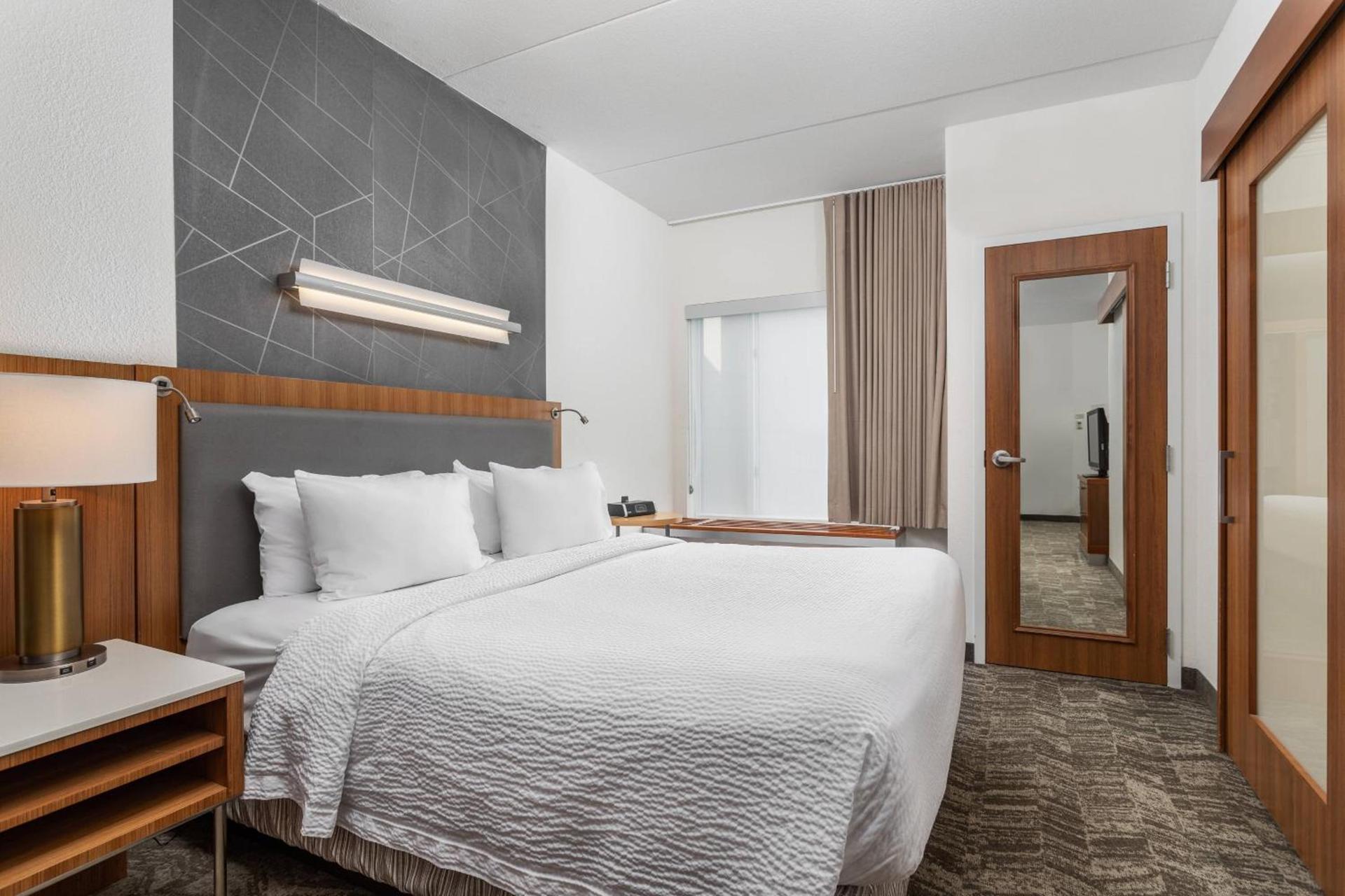 SpringHill Suites by Marriott Downtown Chattanooga/Cameron Harbor photo 8
