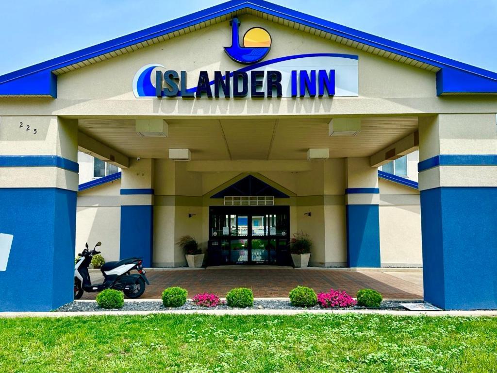 Islander Inn photo 35