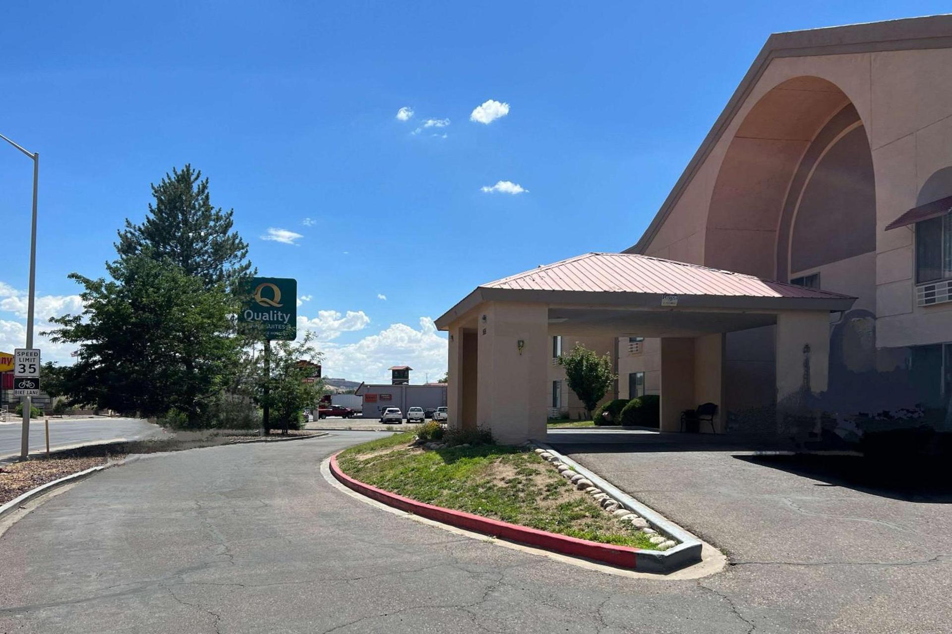 Quality Inn & Suites Farmington photo 4