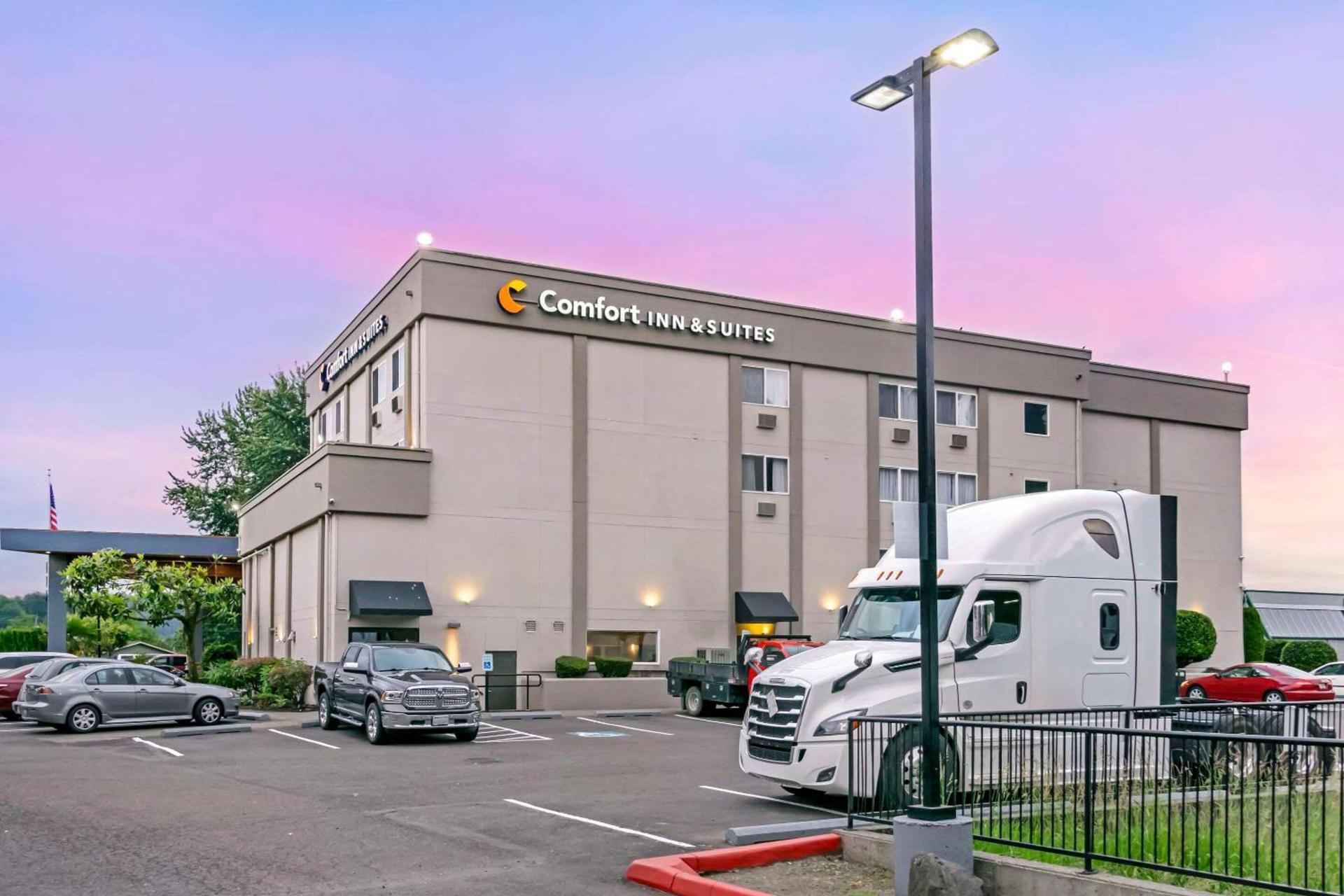 Comfort Inn & Suites Pacific - Auburn photo 24