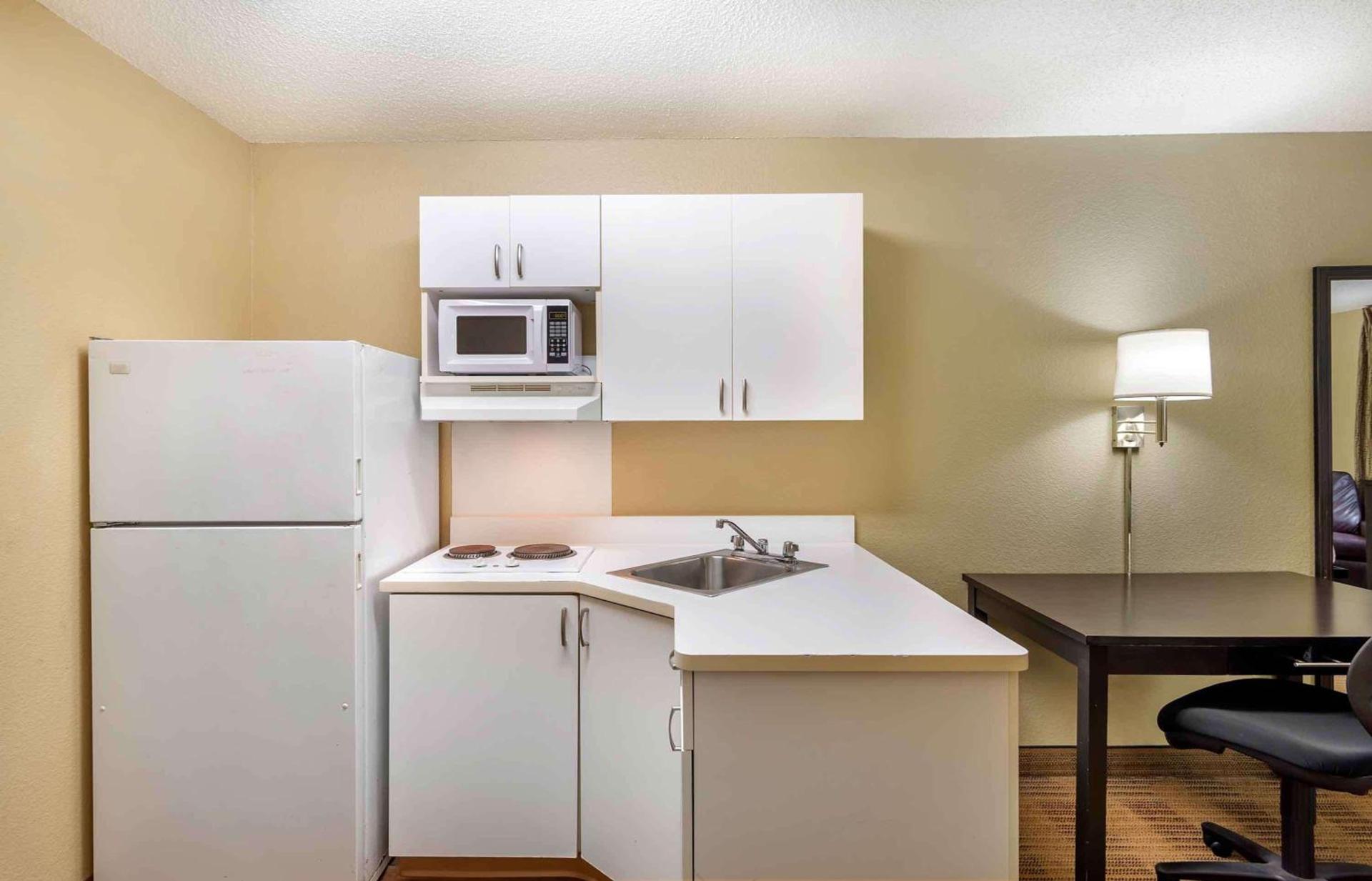Suburban Studios Columbus Fort Benning Area photo 41