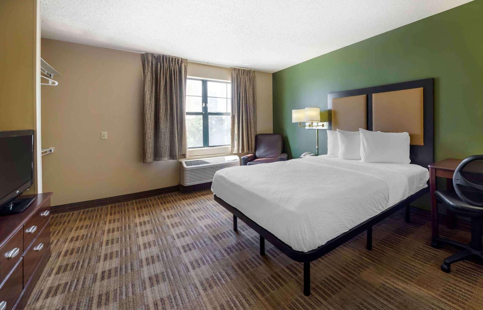 Extended Stay America Suites - Oklahoma City - NW Expressway photo 12