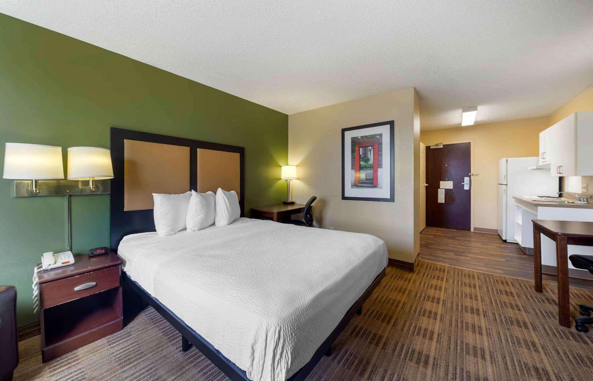 Extended Stay America Suites - Oklahoma City - NW Expressway photo 13