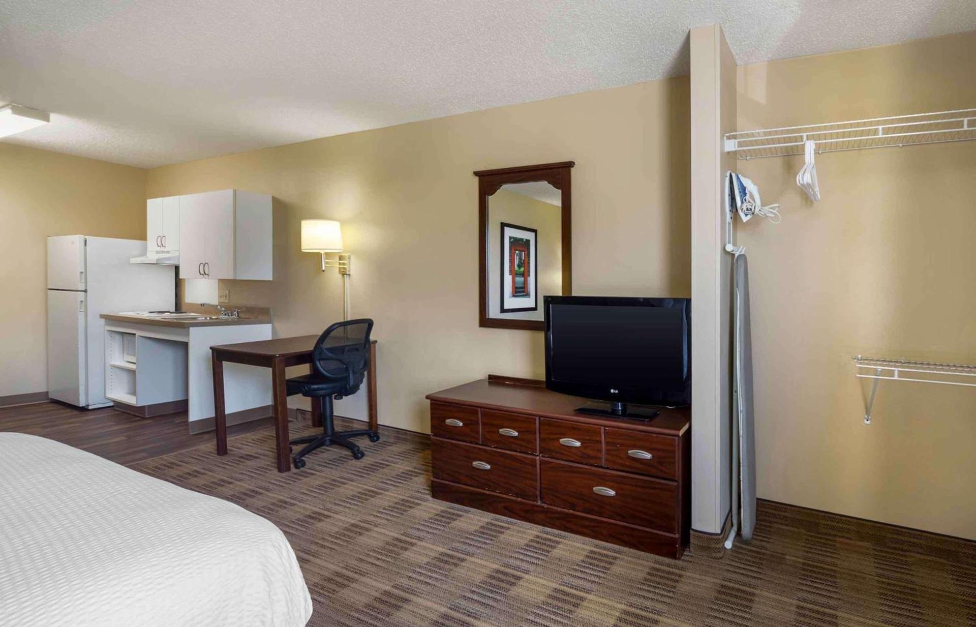 Extended Stay America Suites - Oklahoma City - NW Expressway photo 14