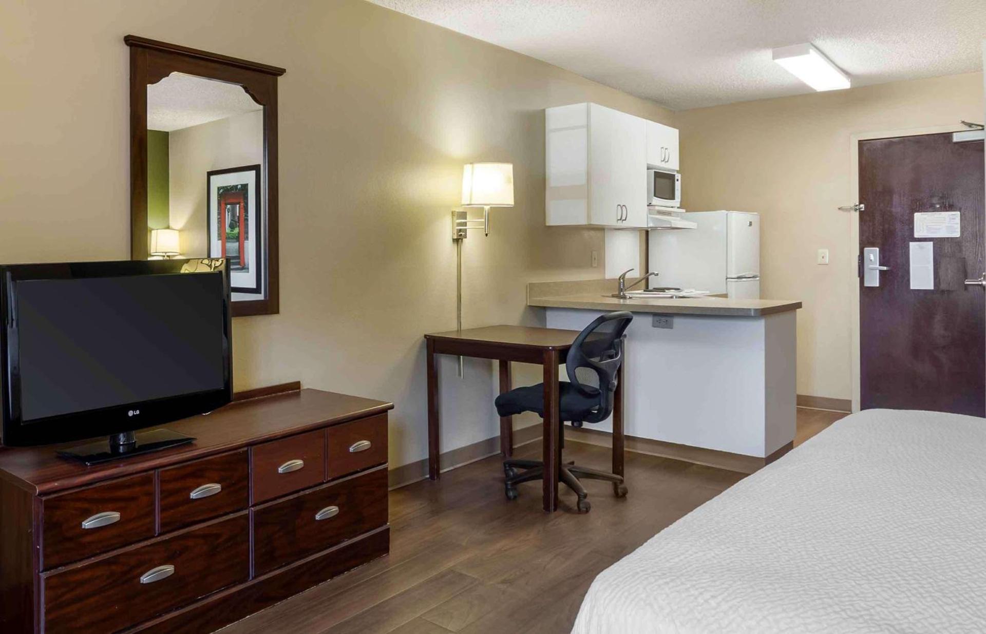 Extended Stay America Suites - Oklahoma City - NW Expressway photo 17