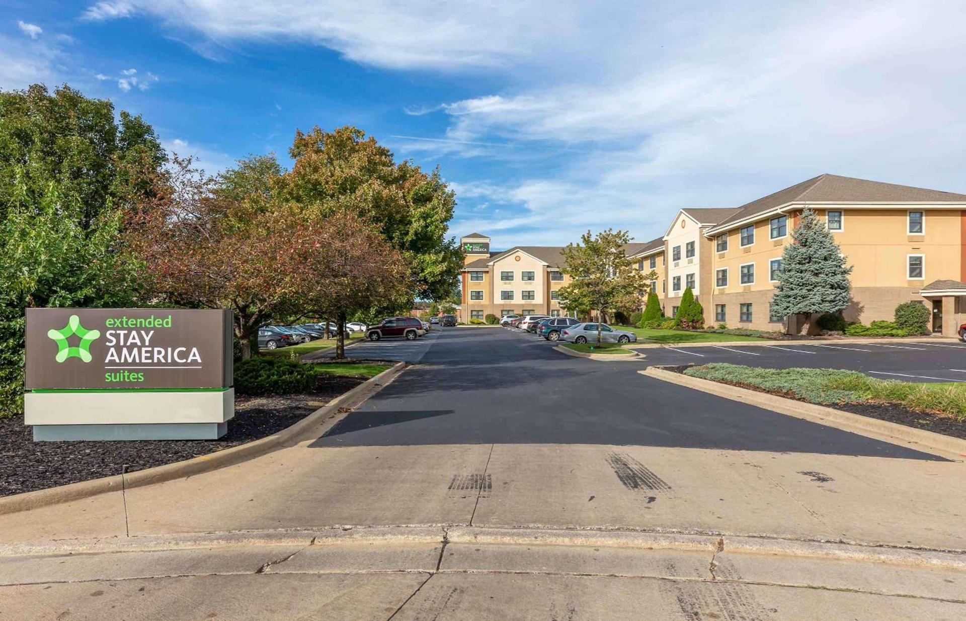 Extended Stay America Suites - Cleveland - Brooklyn photo 2