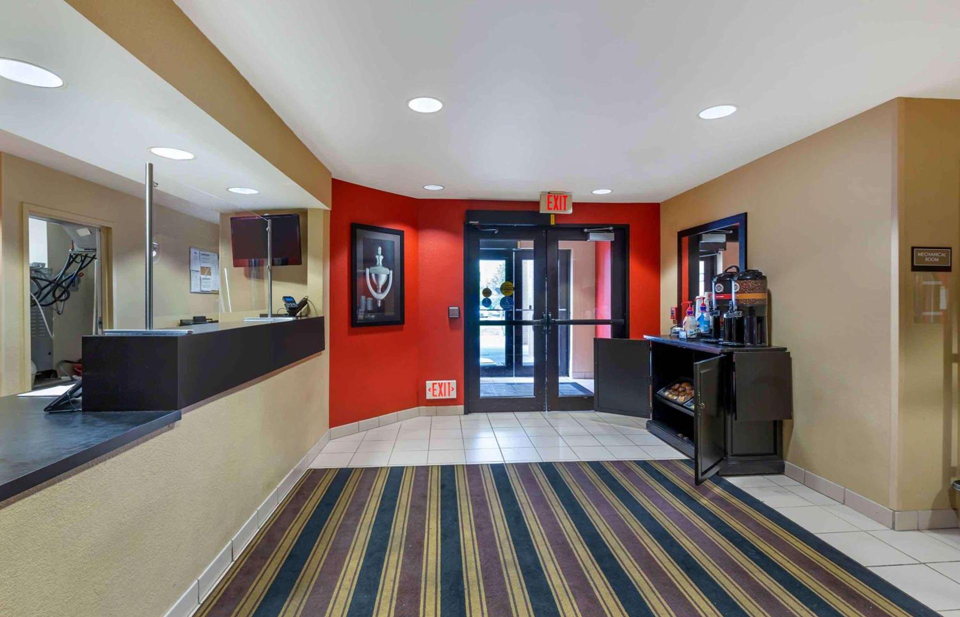 Extended Stay America Suites - Cleveland - Brooklyn photo 5