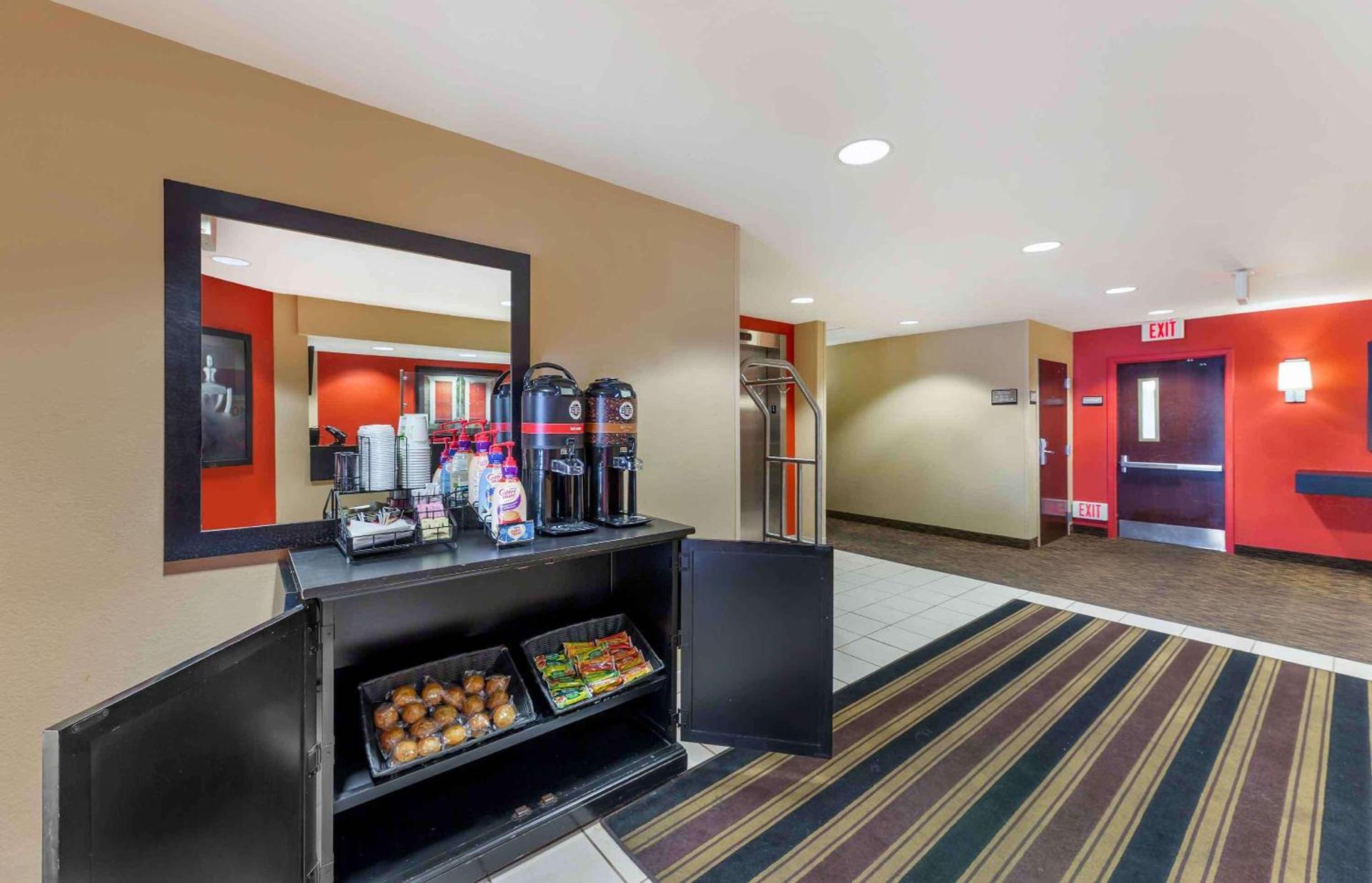 Extended Stay America Suites - Cleveland - Brooklyn photo 8