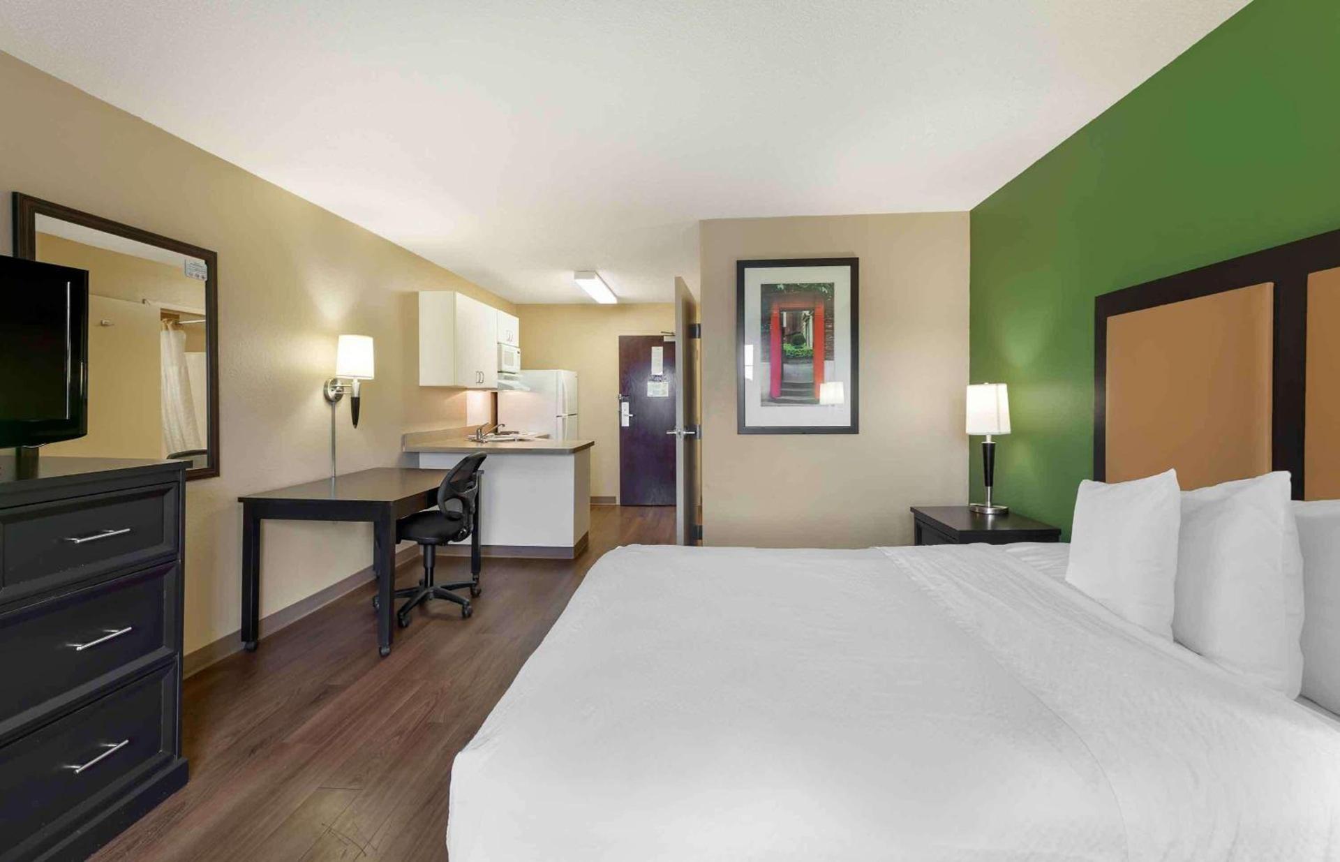 Extended Stay America Suites - Cleveland - Brooklyn photo 15