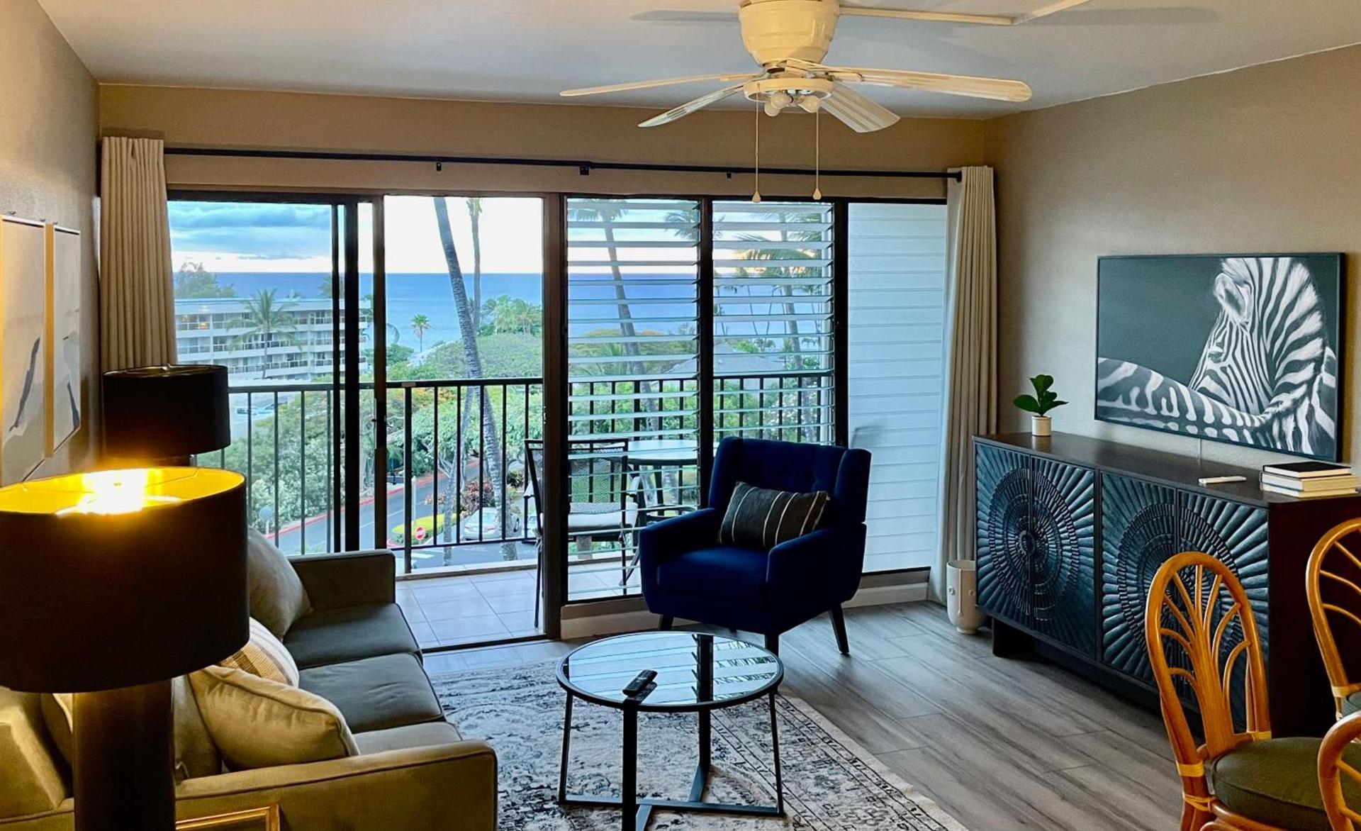 DELUXE PANORAMIC OCEAN VIEW - Dual AC - RENOVATED - FULLY EQUIPPED - SELF MGMT FREE PARKING photo 75