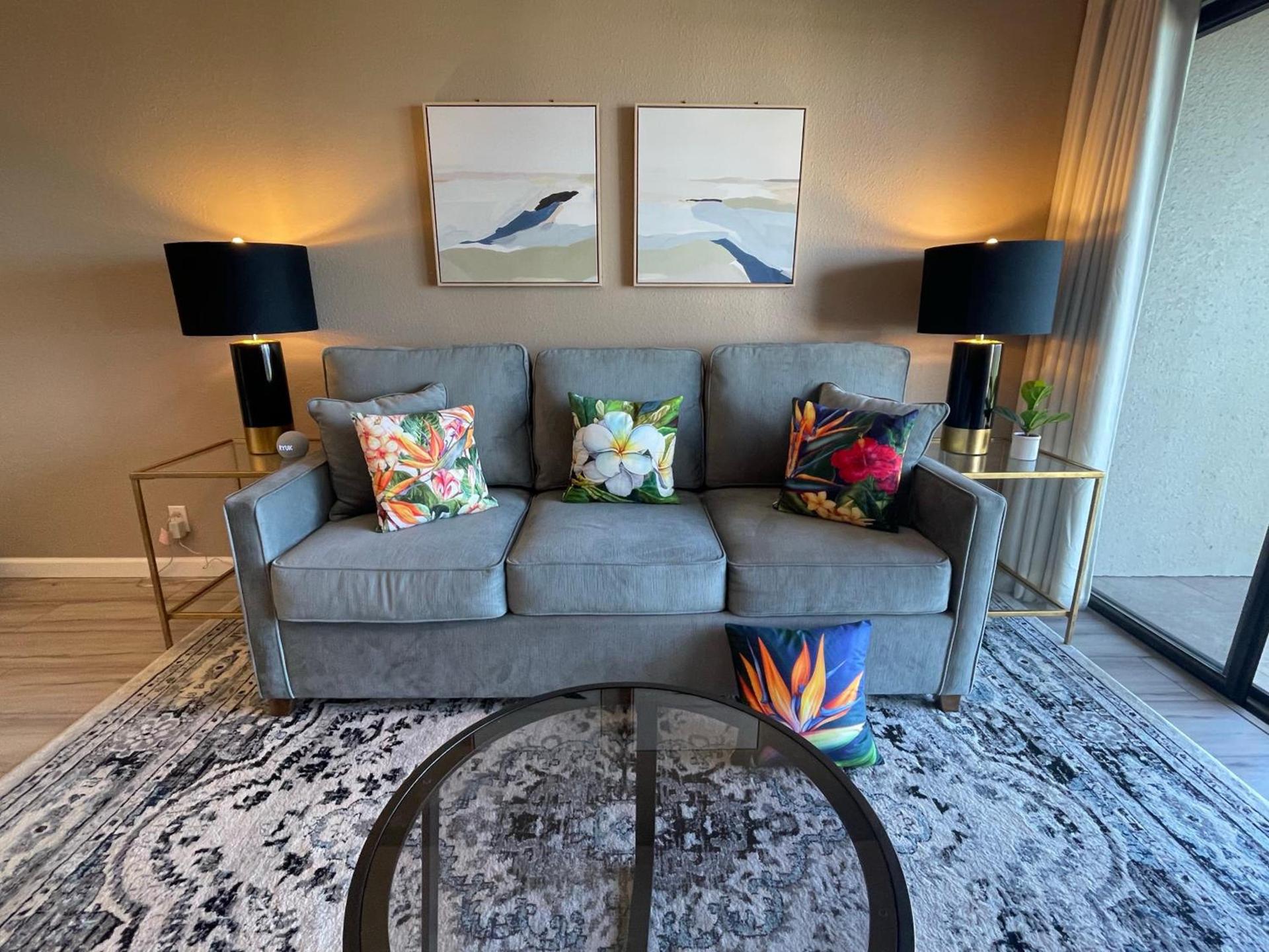 DELUXE PANORAMIC OCEAN VIEW - Dual AC - RENOVATED - FULLY EQUIPPED - SELF MGMT FREE PARKING photo 34
