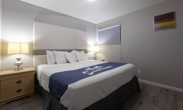 Sunglow Motel photo 5