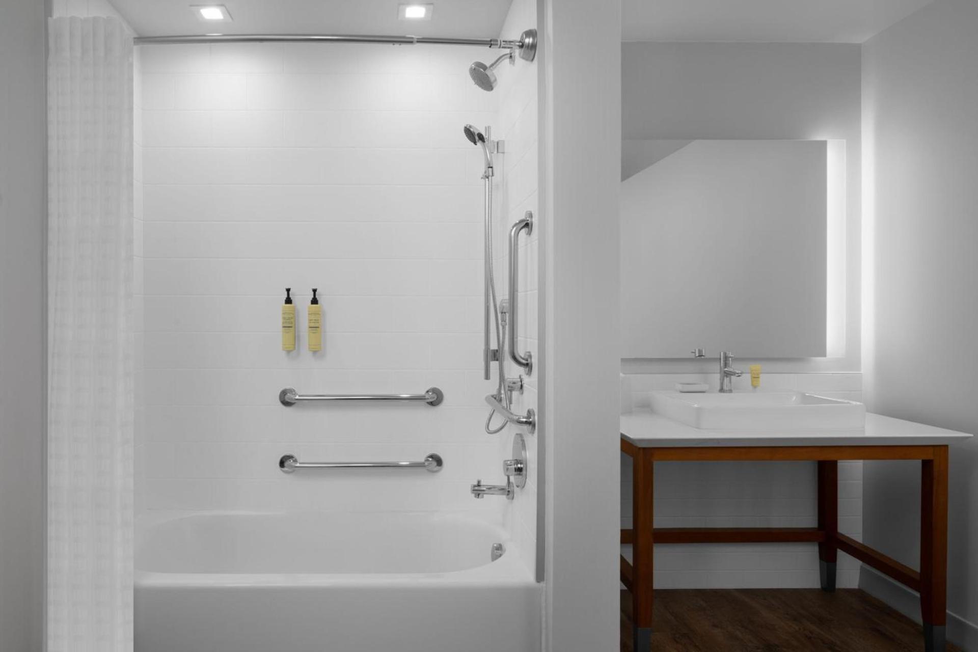 Element by Marriott San Antonio Riverwalk photo 38