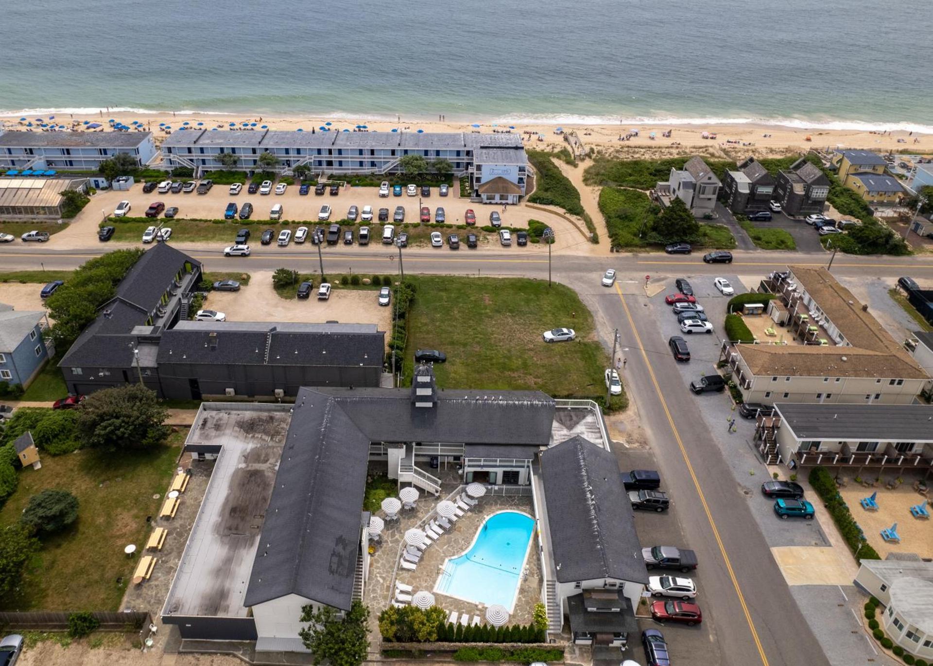 A Wave Inn - Montauk photo 2
