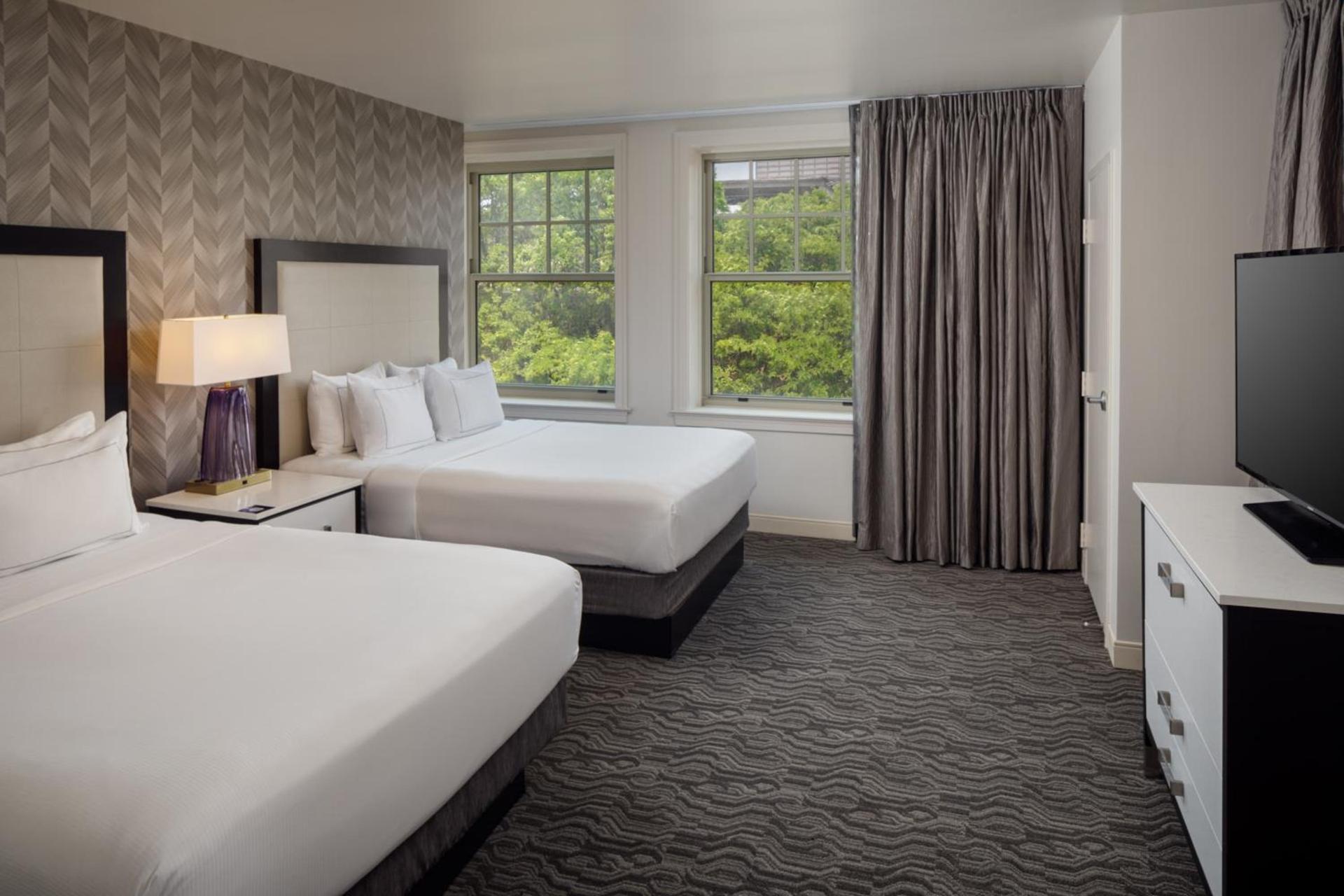 DoubleTree Suites by Hilton Hotel Detroit Downtown - Fort Shelby photo 55