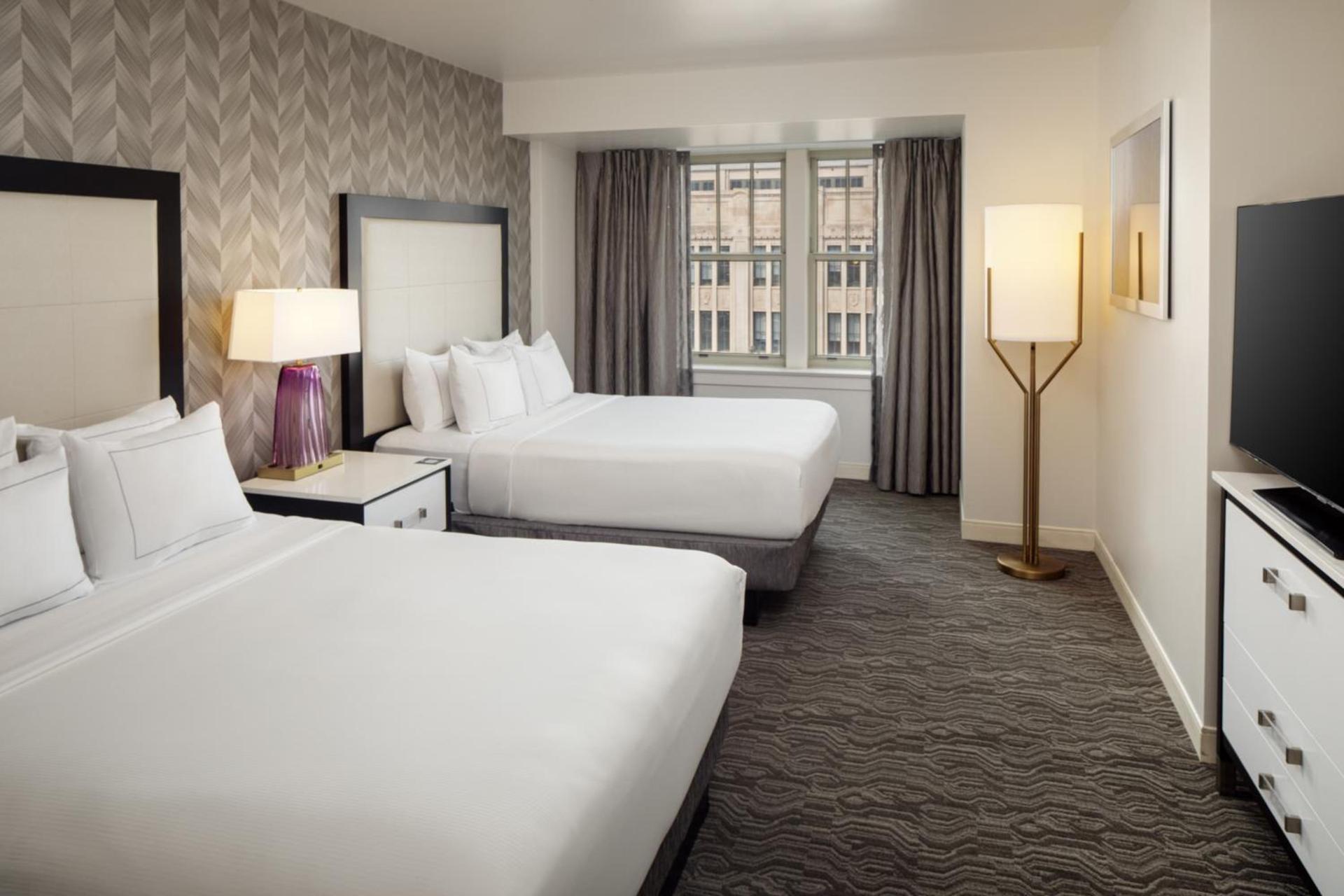 DoubleTree Suites by Hilton Hotel Detroit Downtown - Fort Shelby photo 44