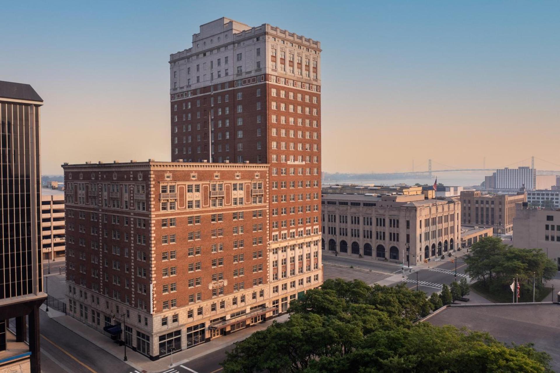 DoubleTree Suites by Hilton Hotel Detroit Downtown - Fort Shelby photo 35
