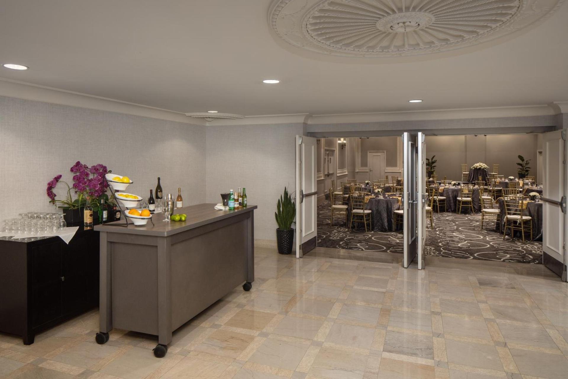DoubleTree Suites by Hilton Hotel Detroit Downtown - Fort Shelby photo 64