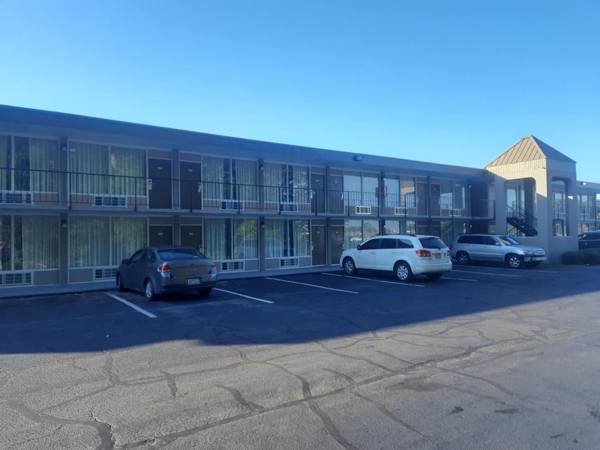 Days Inn by Wyndham Goldsboro — hotel in Goldsboro