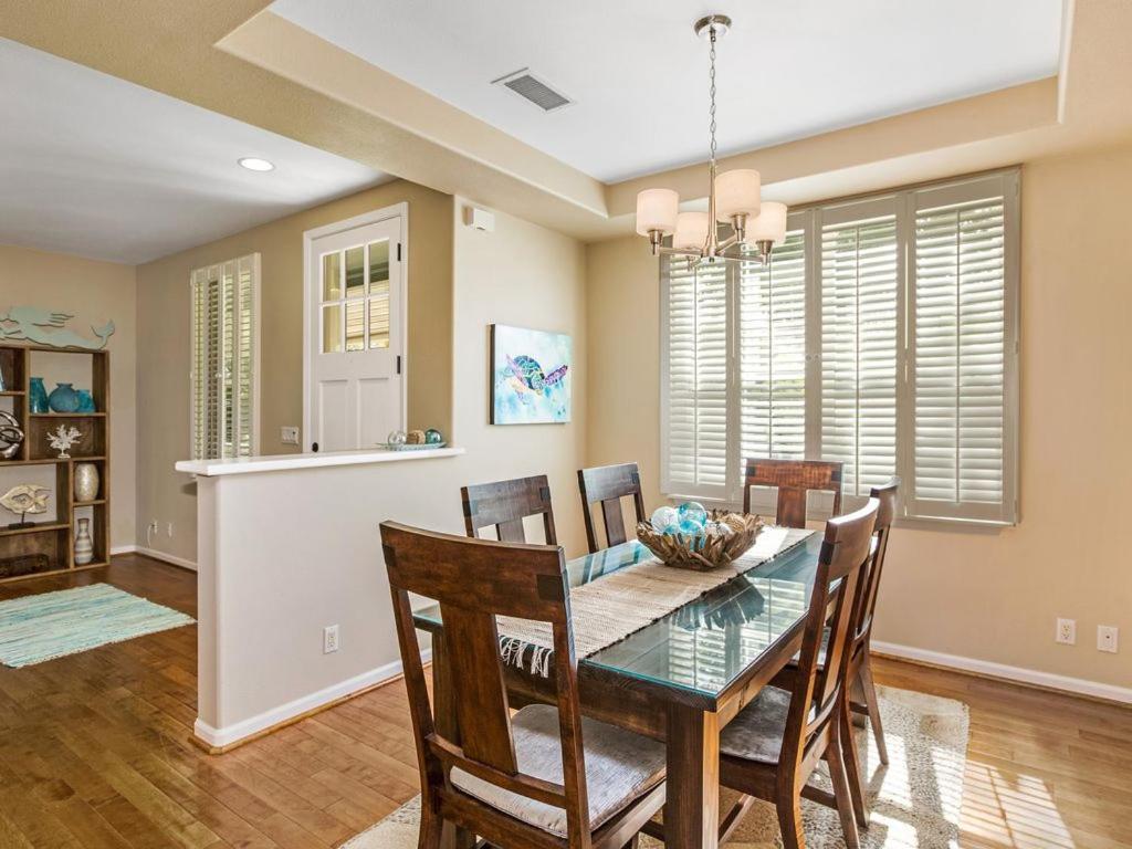3BR Nihilani Condo with AC, Pool & Close to Shops 8C photo 10