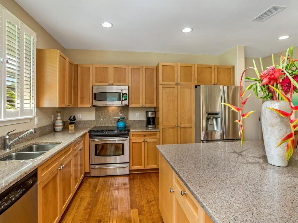 3BR Nihilani Condo with AC, Pool & Close to Shops 8C photo 13
