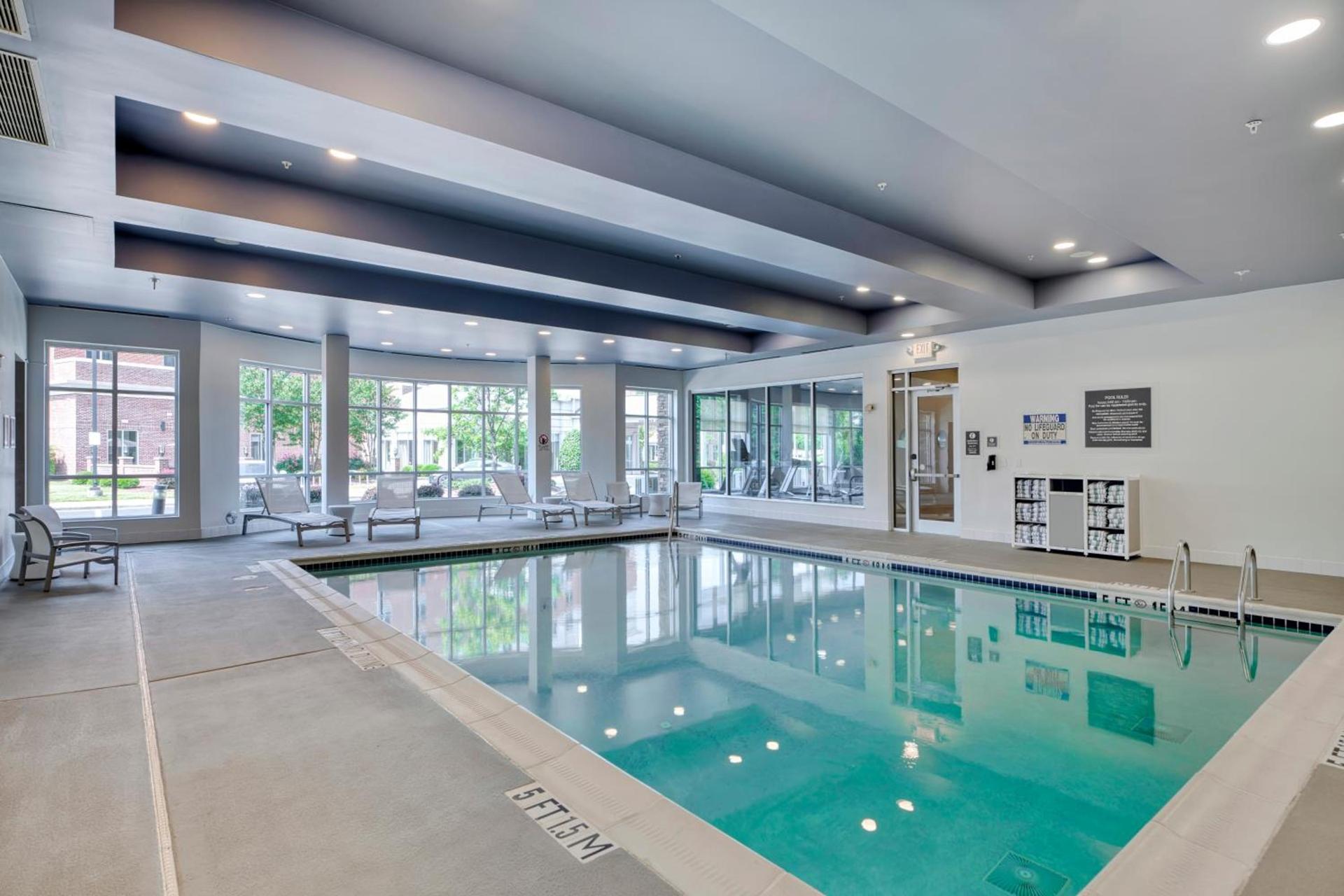 DoubleTree by Hilton Raleigh-Cary photo 33