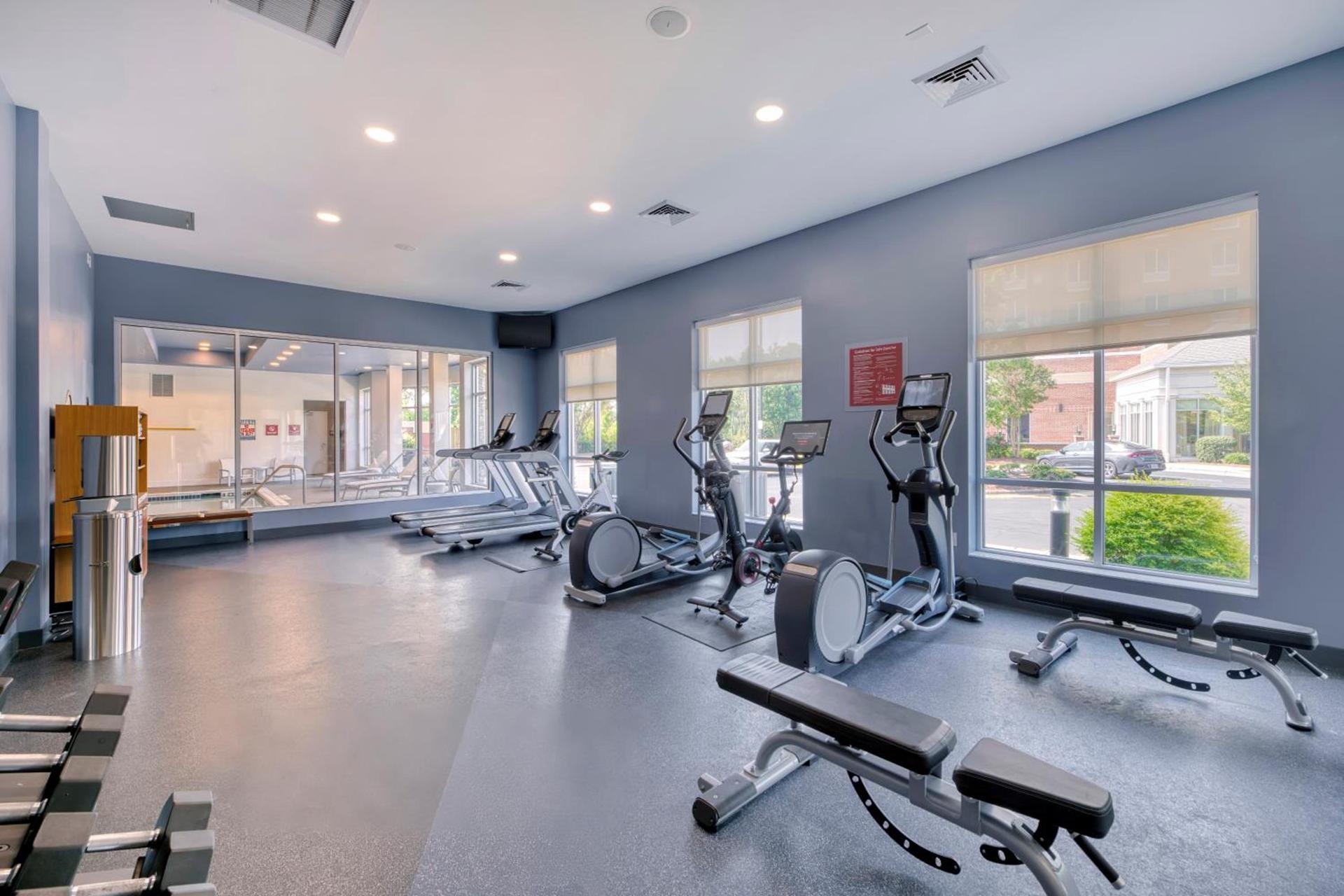 DoubleTree by Hilton Raleigh-Cary photo 35