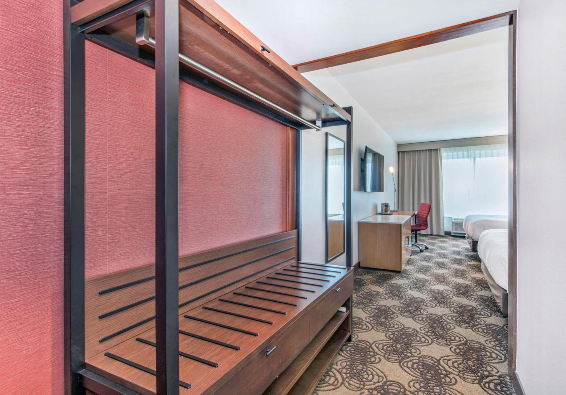 DoubleTree by Hilton Raleigh-Cary photo 36