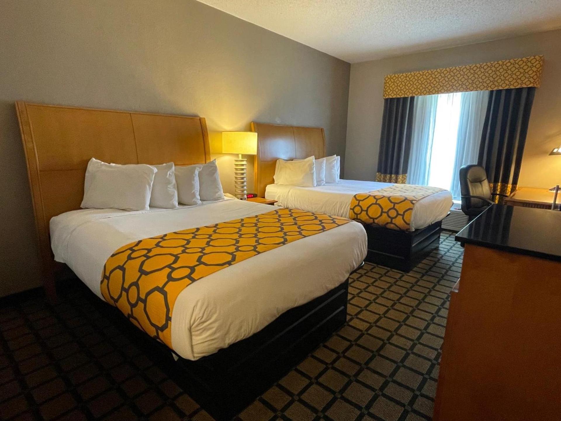 Baymont by Wyndham West Plains photo 11