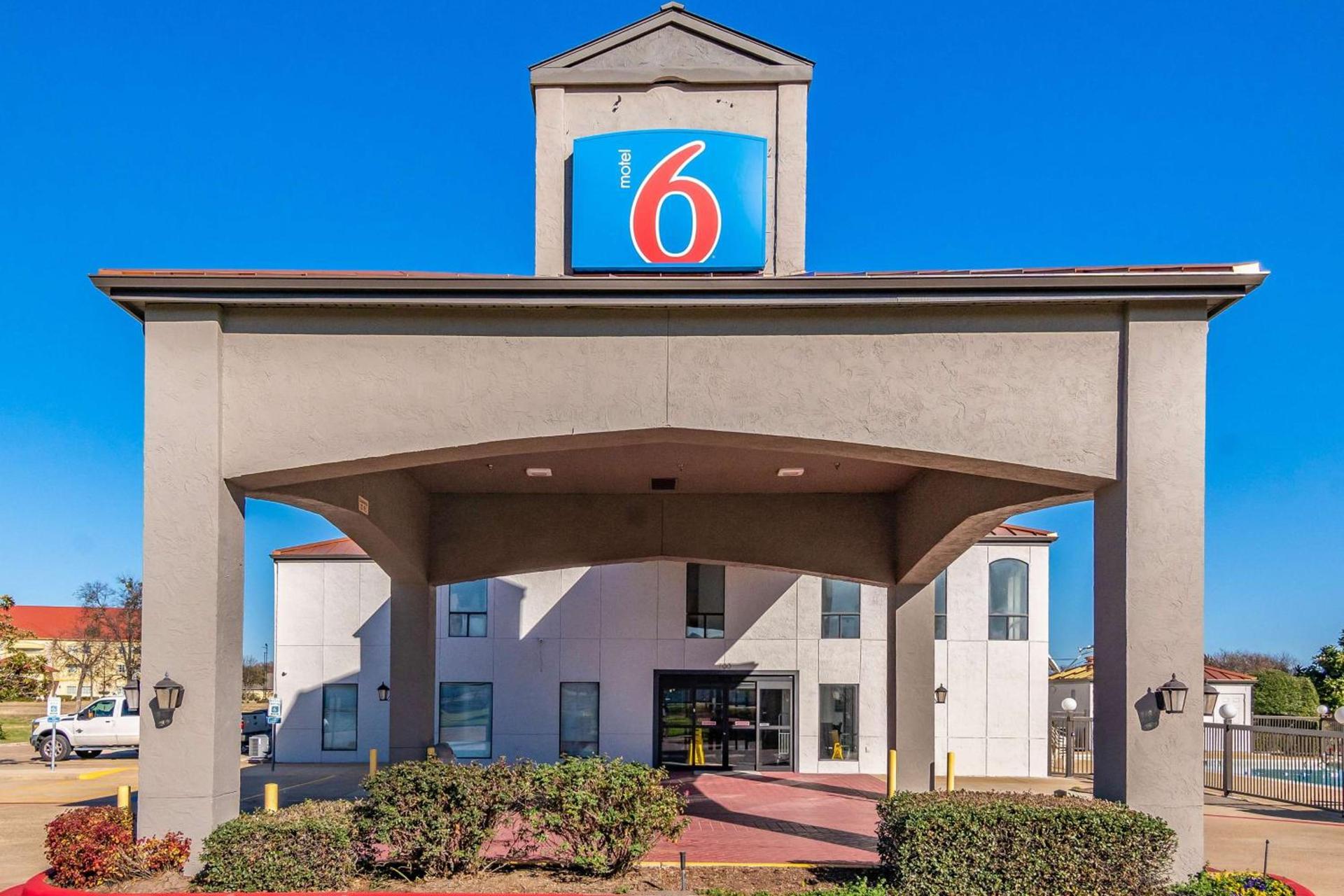 Motel 6-Ennis, TX — hotel in Ennis