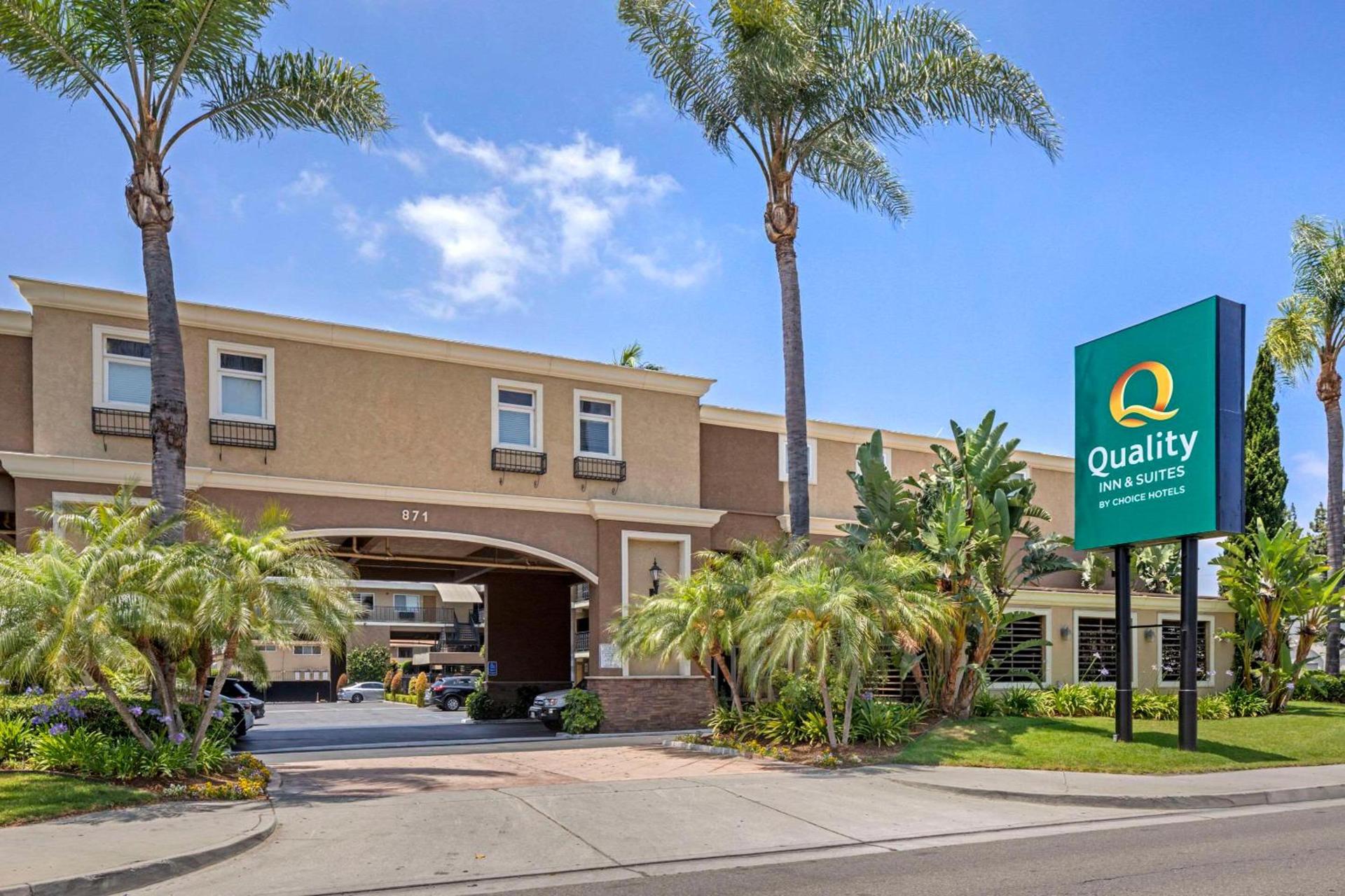 Quality Inn & Suites Anaheim Maingate photo 1