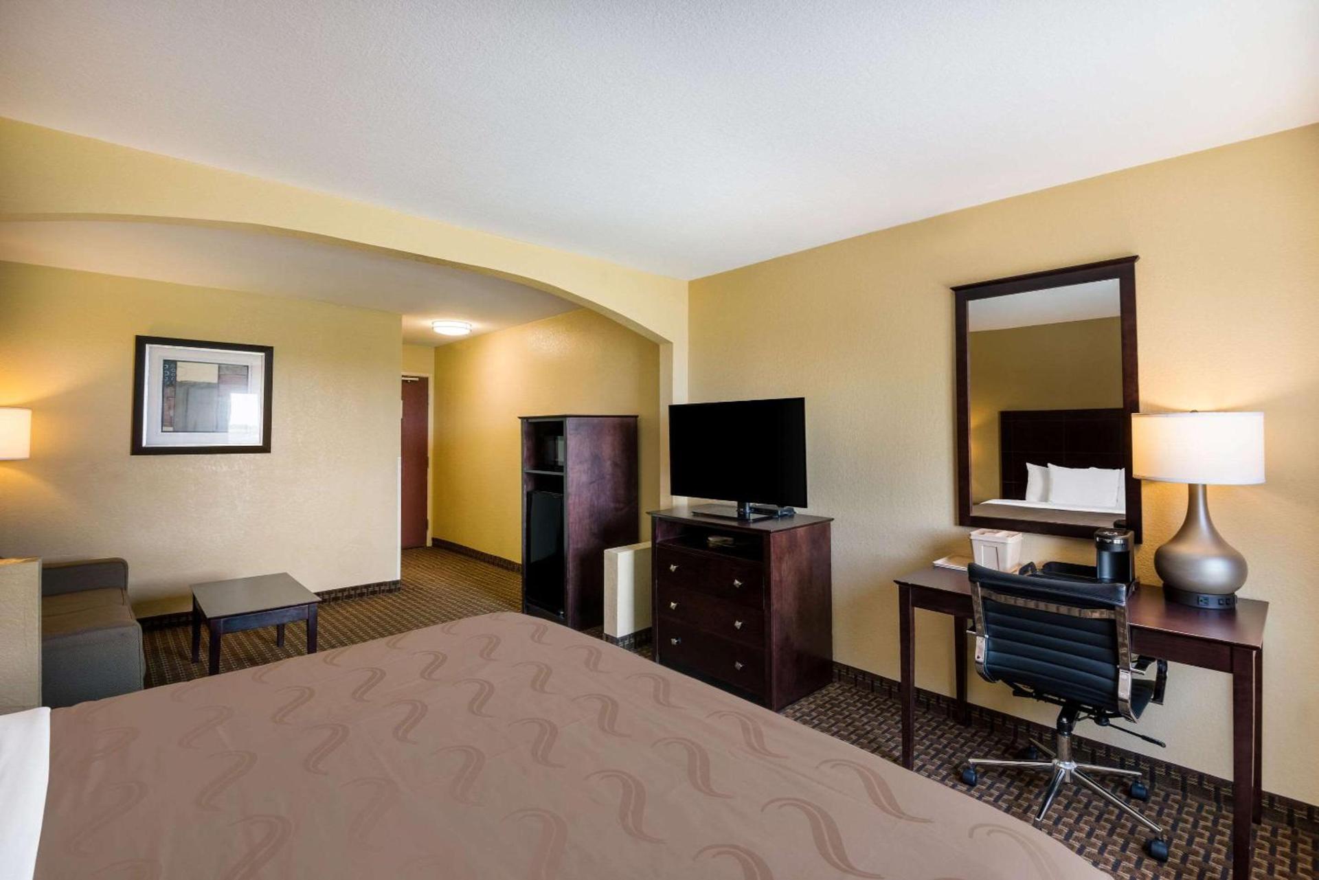 Quality Inn Des Moines North photo 16