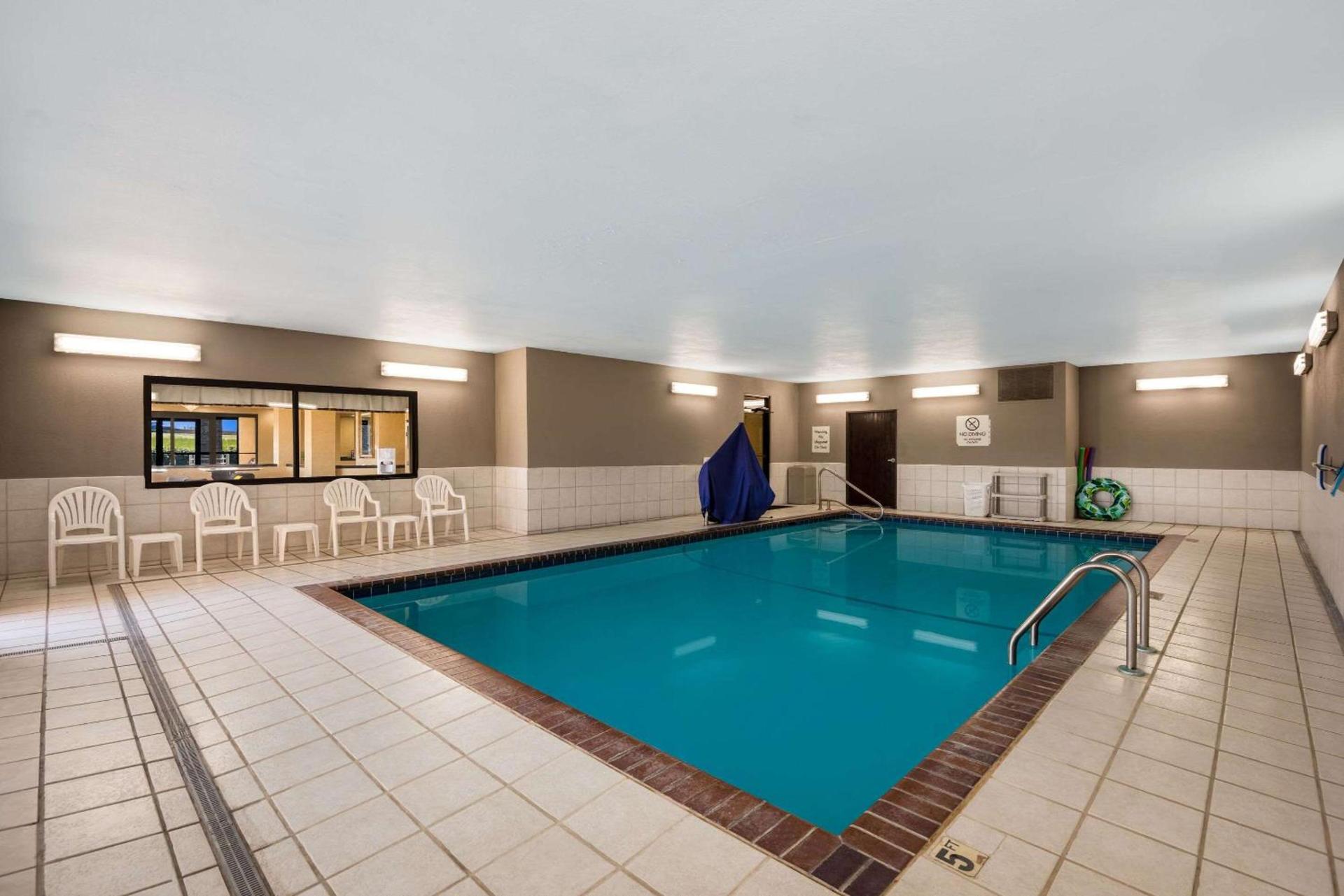 Quality Inn Des Moines North photo 22
