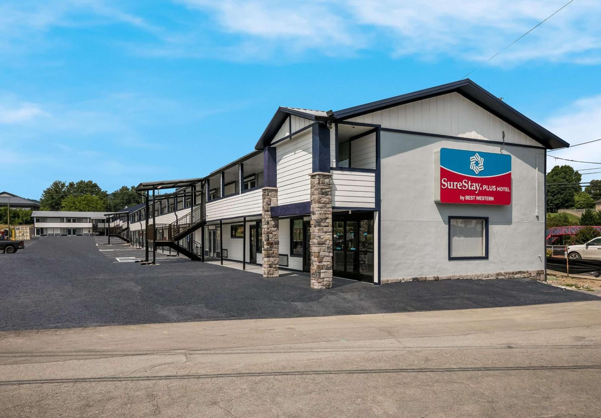 SureStay Plus by Best Western Pigeon Forge photo 8