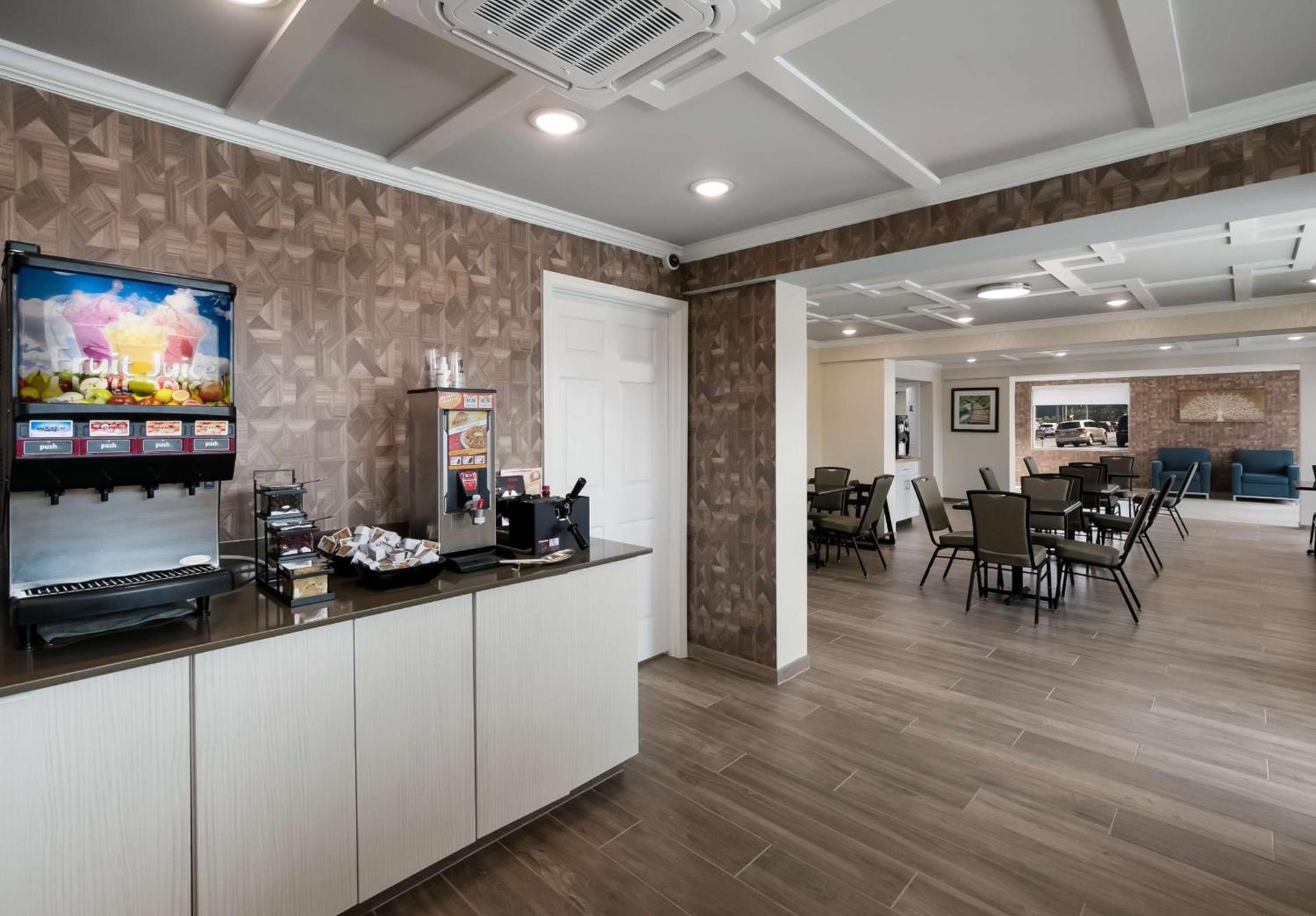 SureStay Plus by Best Western Pigeon Forge photo 30