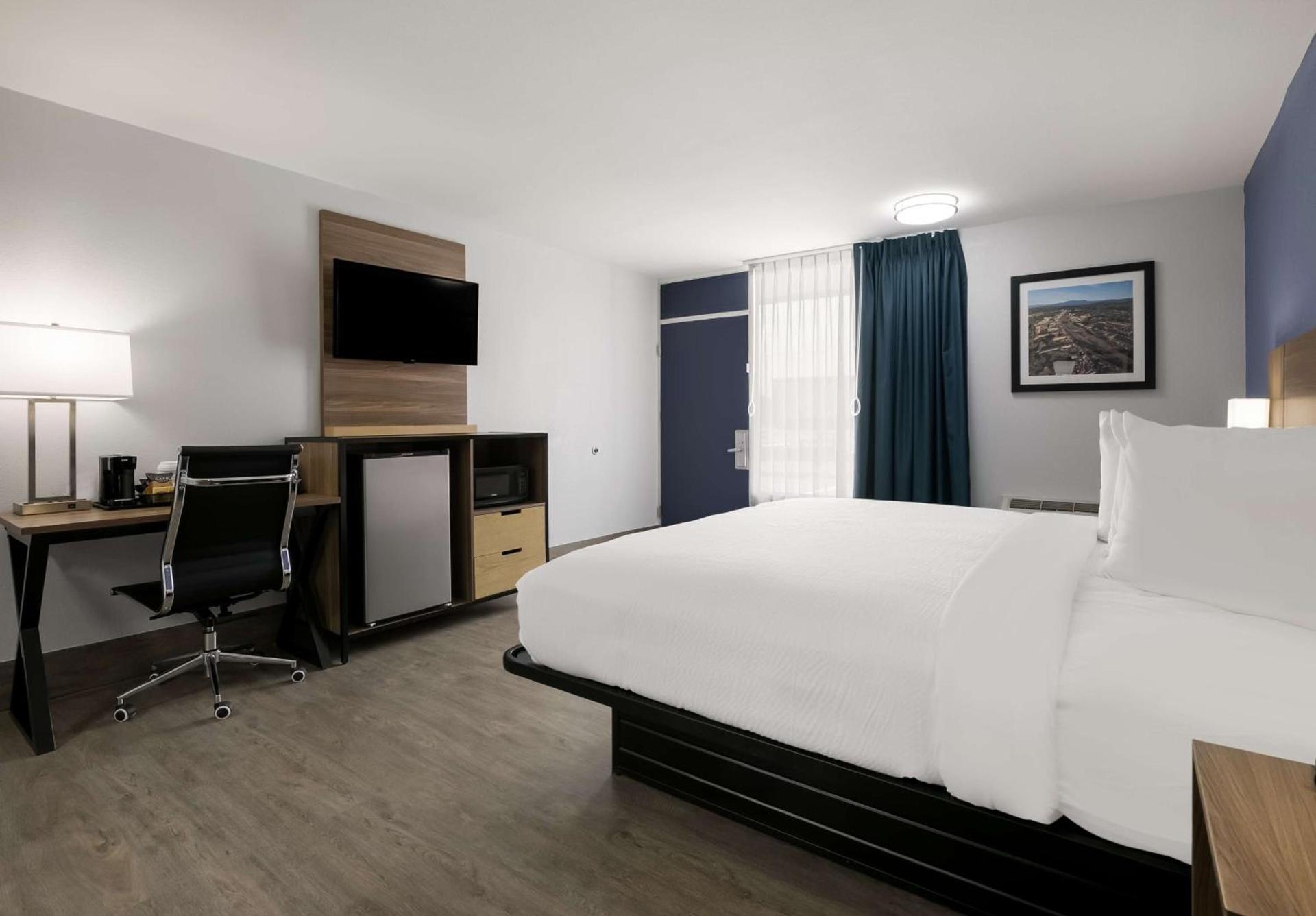 SureStay Plus by Best Western Pigeon Forge photo 15