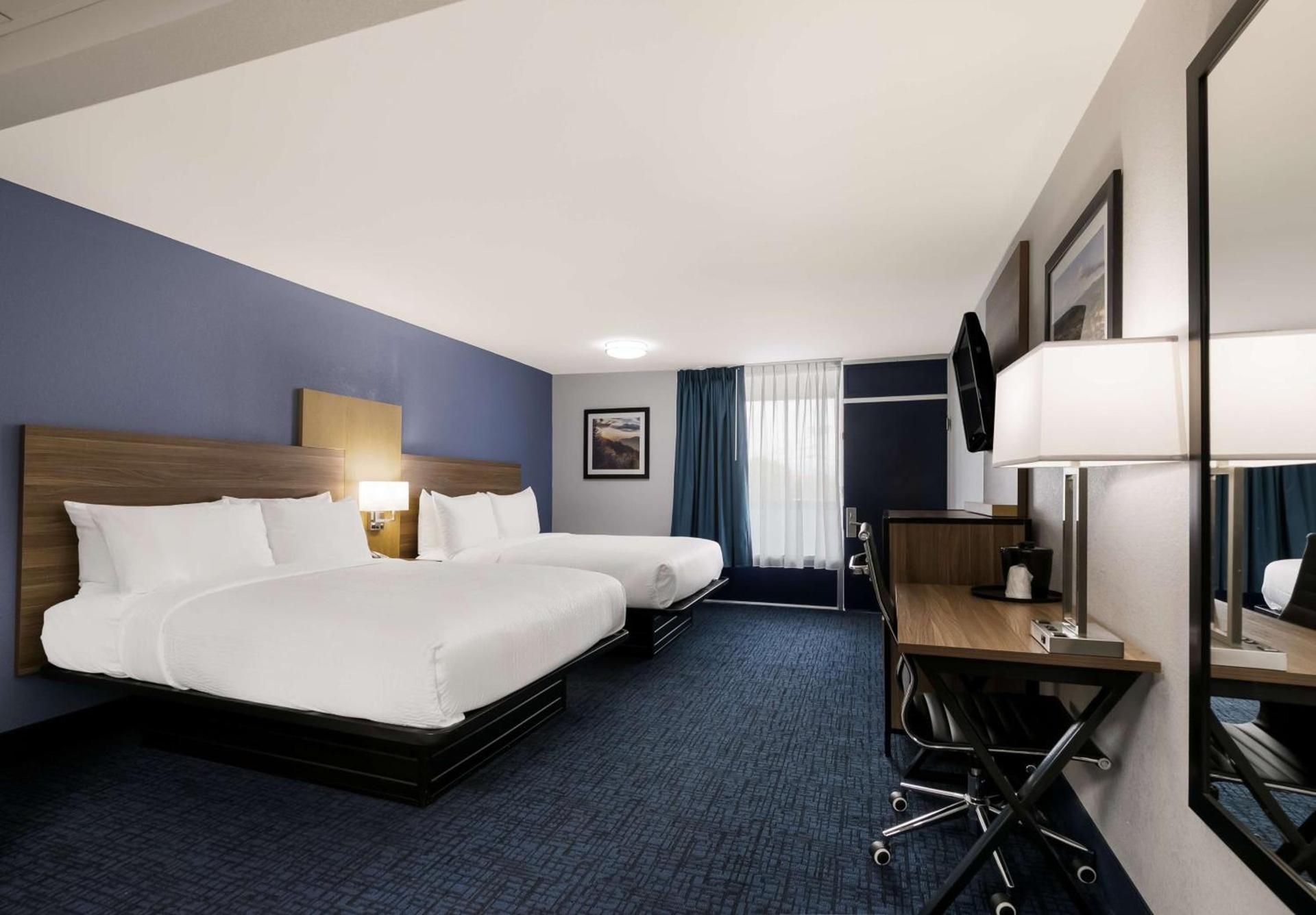 SureStay Plus by Best Western Pigeon Forge photo 18