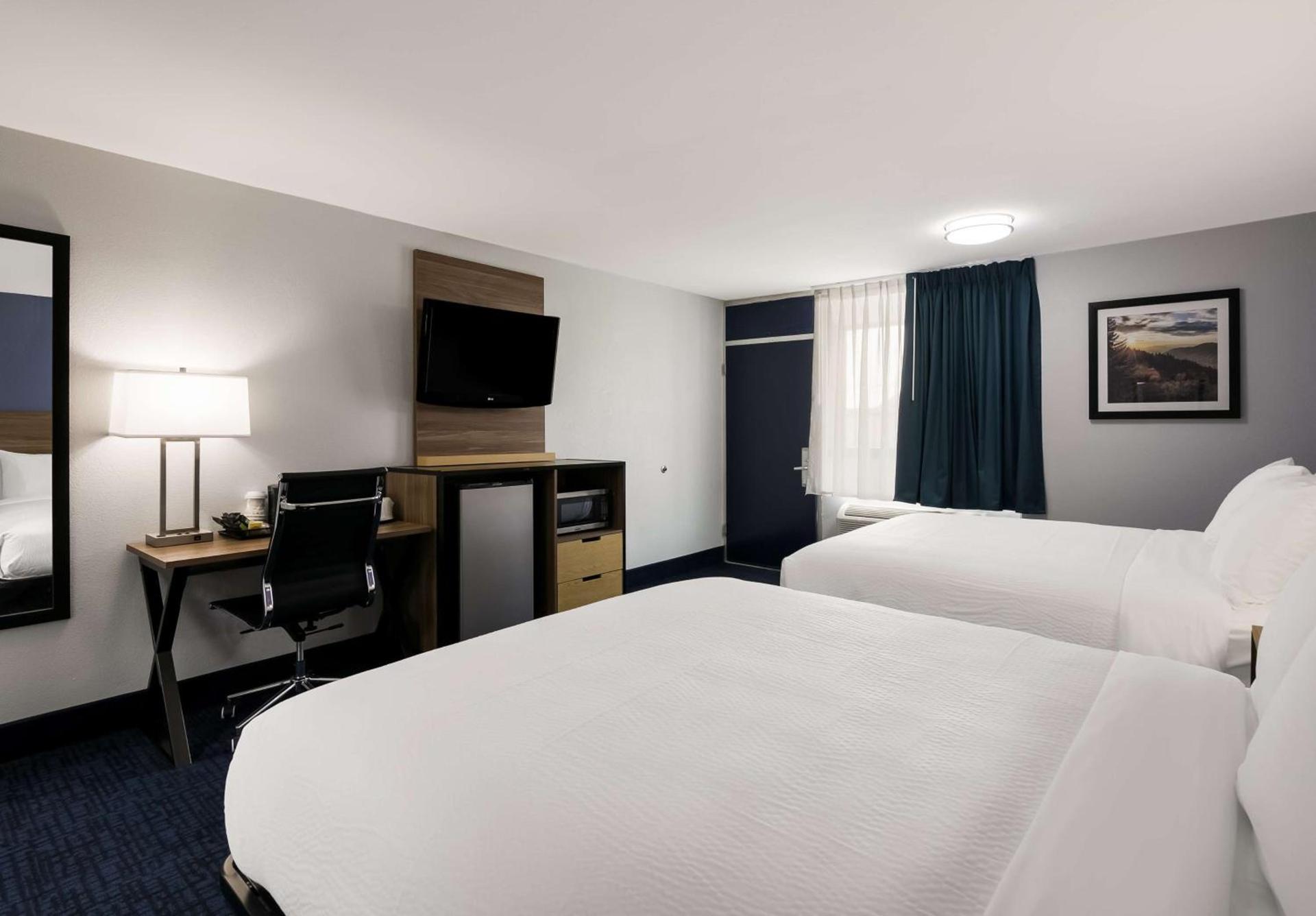 SureStay Plus by Best Western Pigeon Forge photo 23