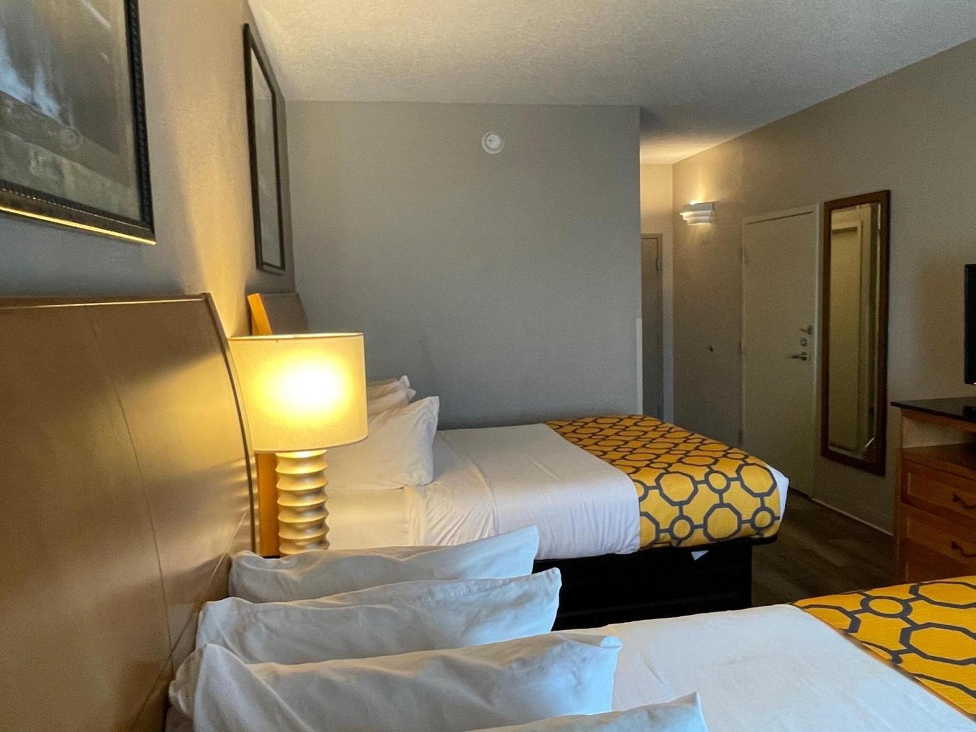 Baymont by Wyndham West Plains photo 18