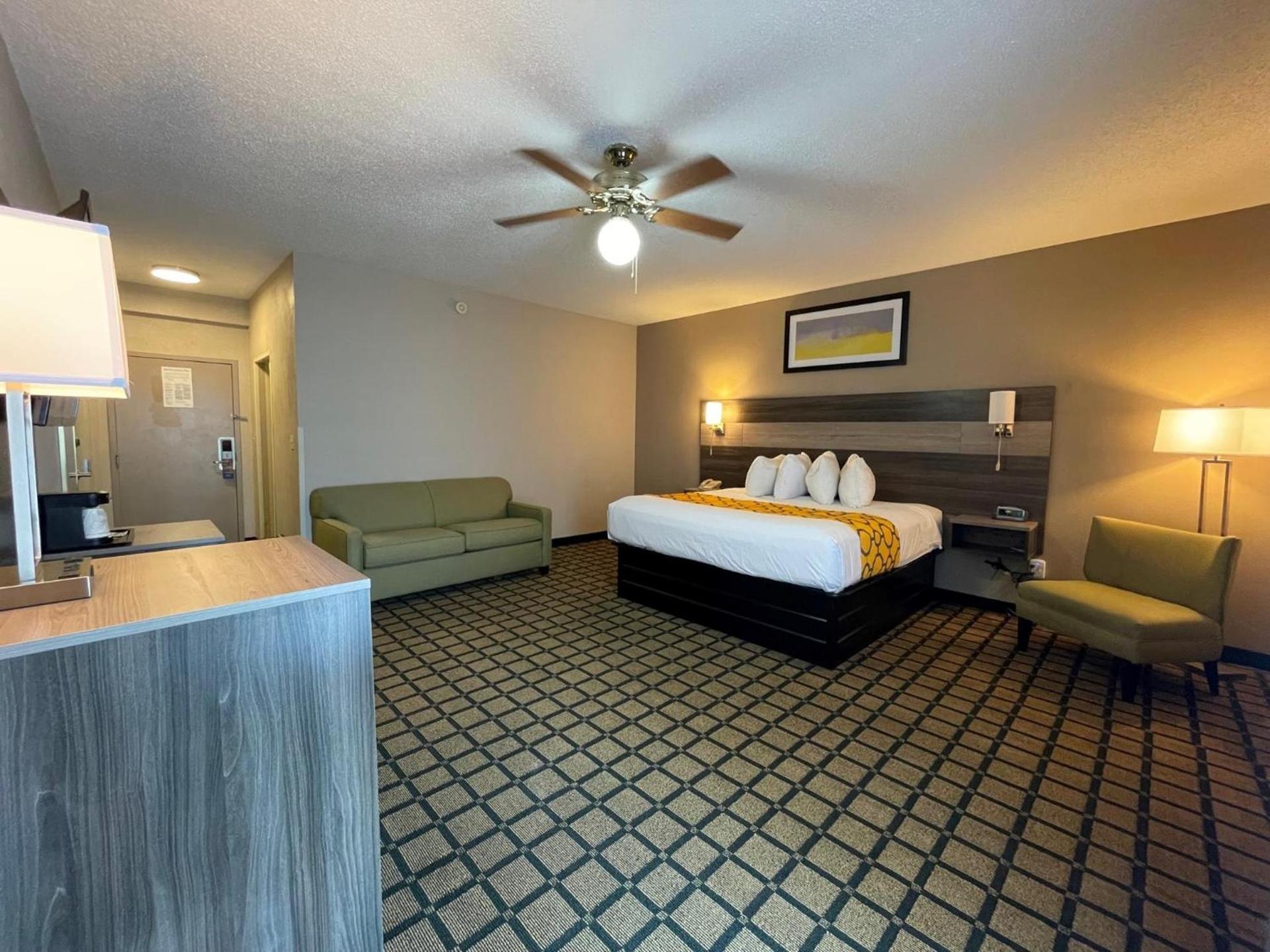 Baymont by Wyndham West Plains photo 20