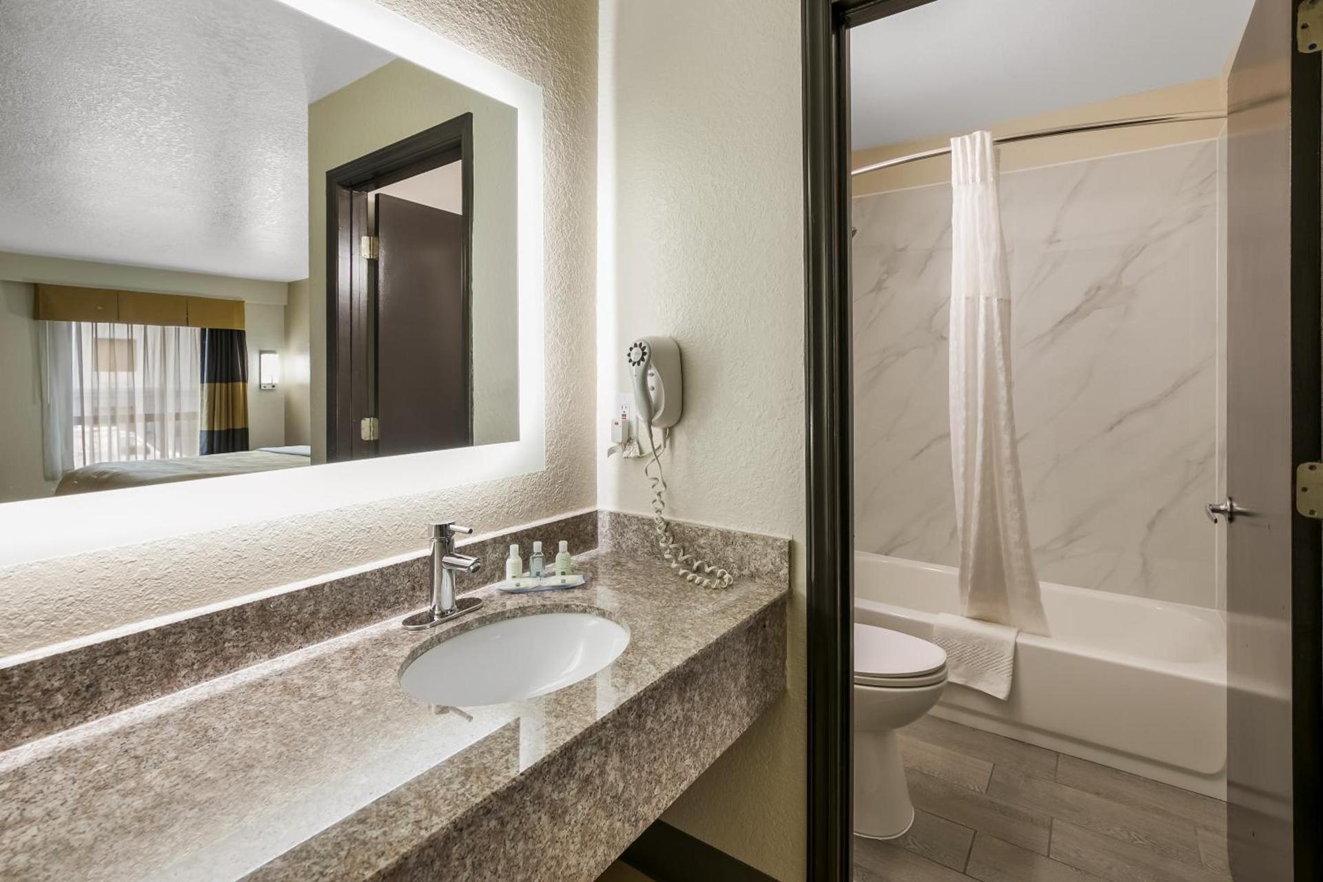 Quality Inn Commerce at I-85 photo 47