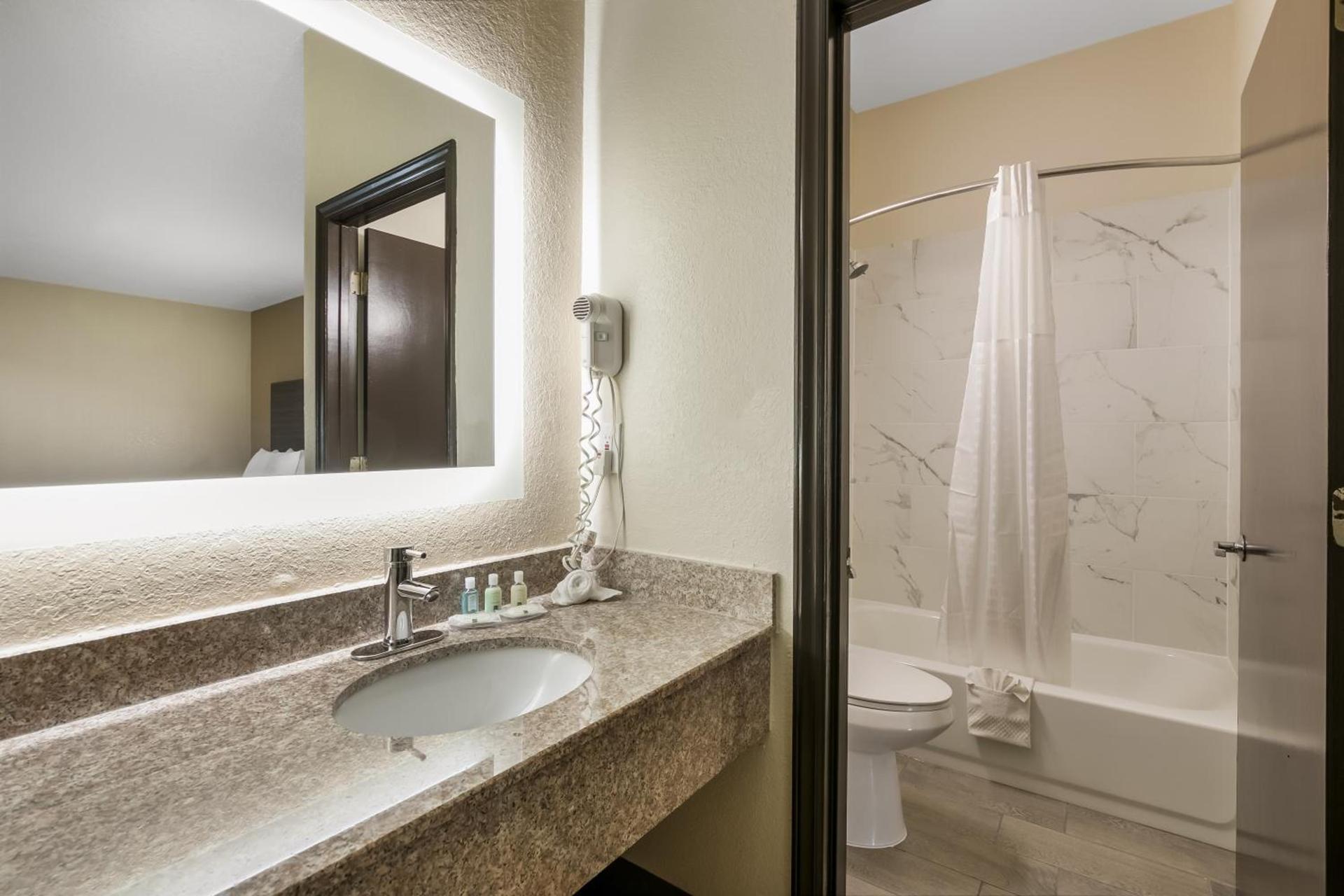 Quality Inn Commerce at I-85 photo 55