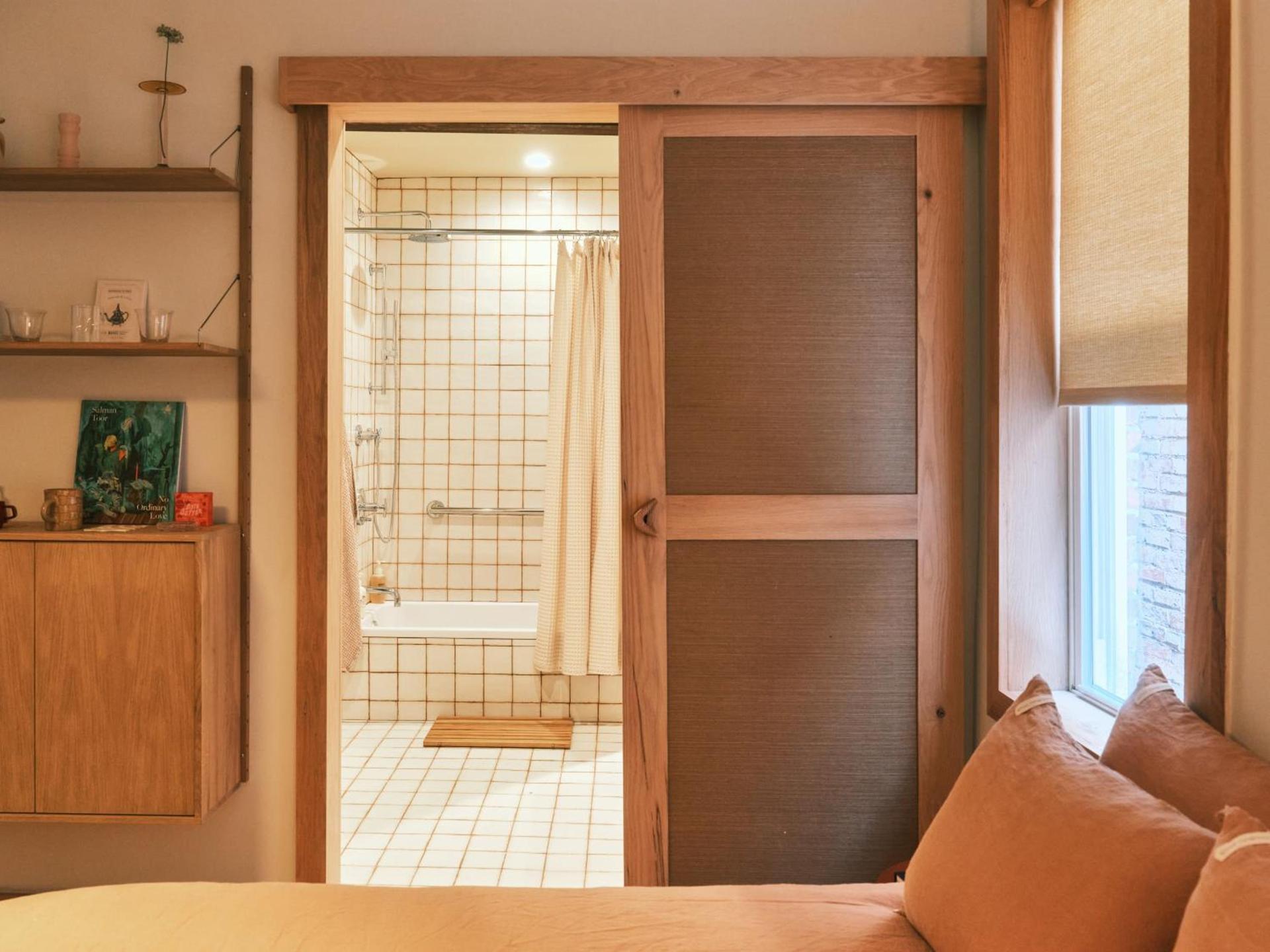 guesthouse by good neighbor photo 3