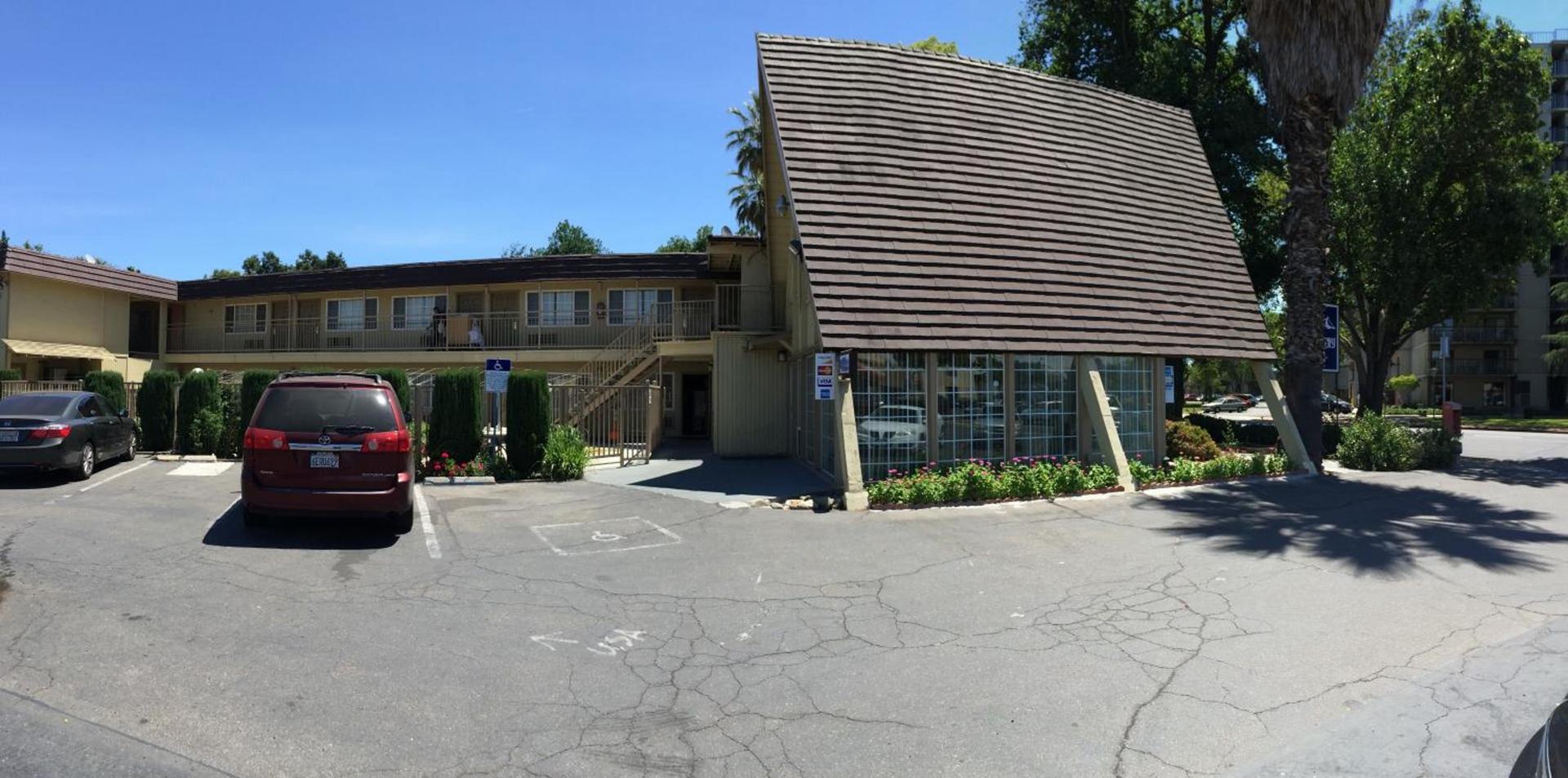 Discovery Inn photo 3