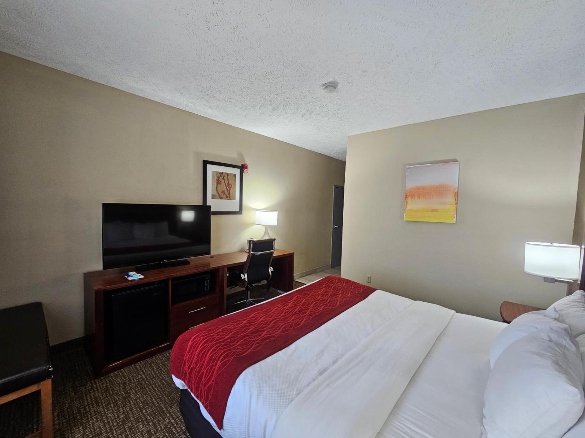 Comfort Inn Jackson I-40 photo 15