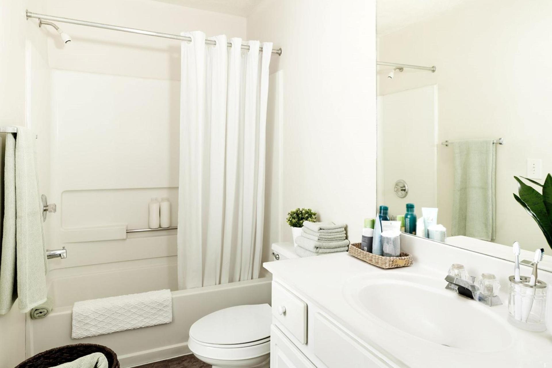 InTown Suites Extended Stay Orlando FL – Presidents Dr photo 5