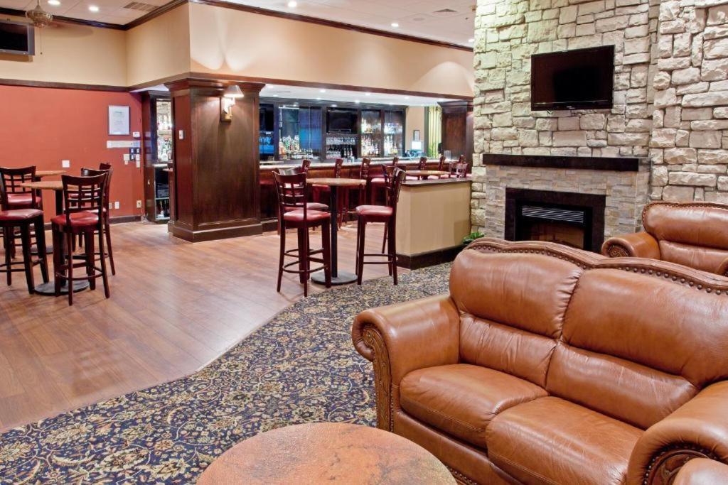 Wyndham Houston near NRG Park - Medical Center photo 49