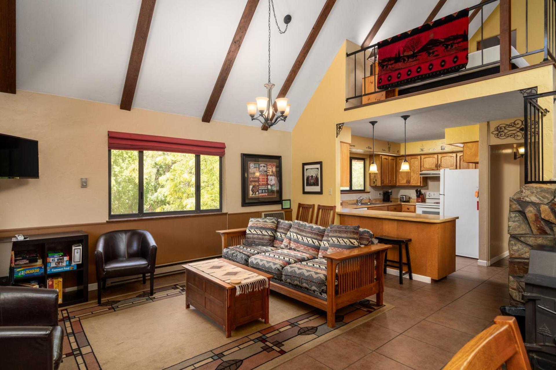 Prescott Pines Inn photo 18