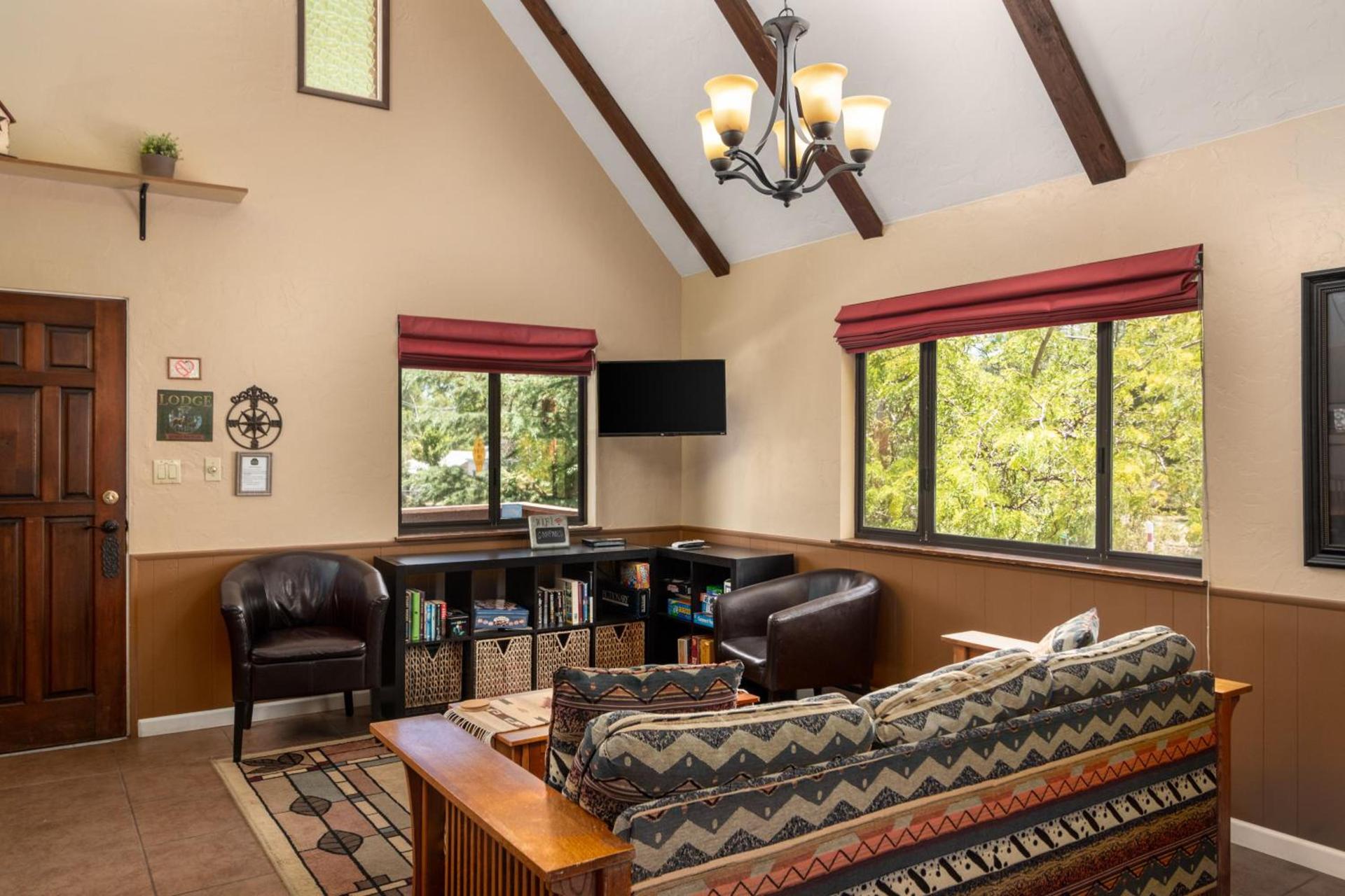 Prescott Pines Inn photo 16