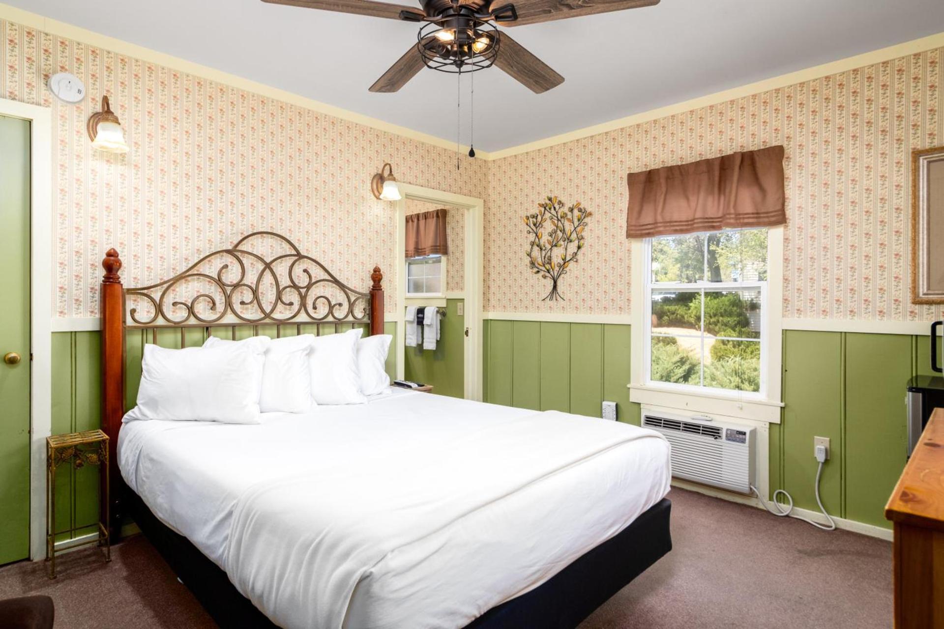 Prescott Pines Inn photo 52